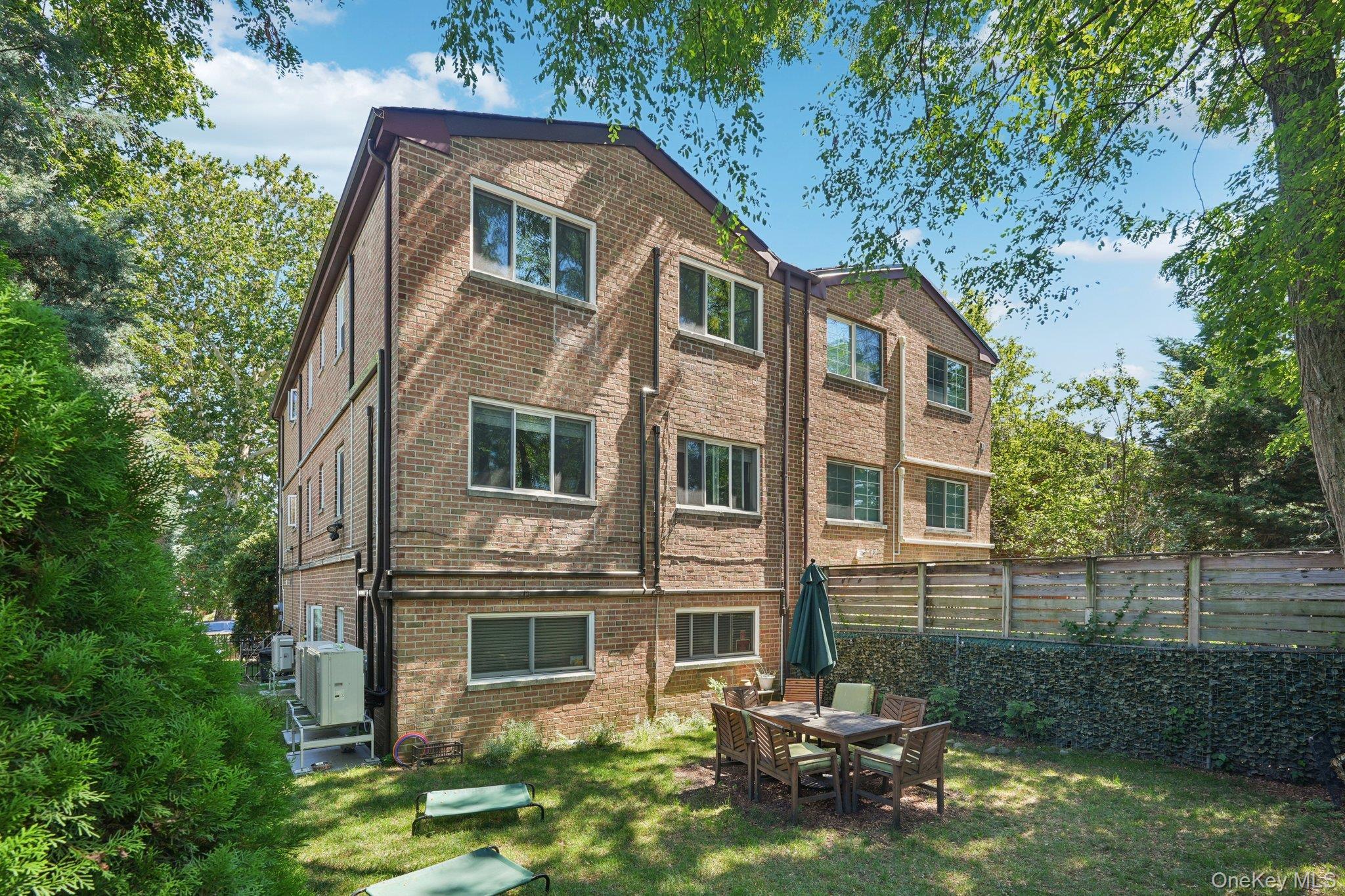 Single Family Delafield  Bronx, NY 10471, MLS-975390-45