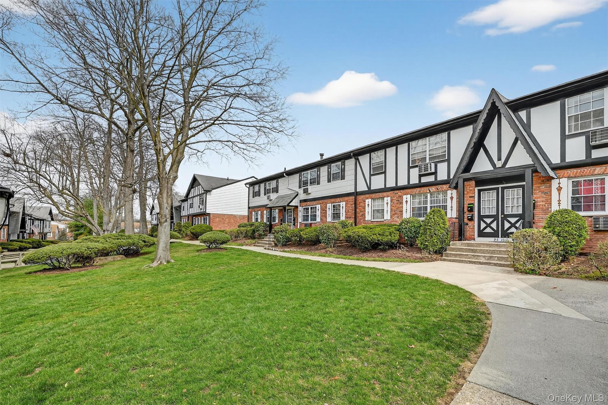 Condo Parkside  Rockland County, NY 10901, MLS-975401-2