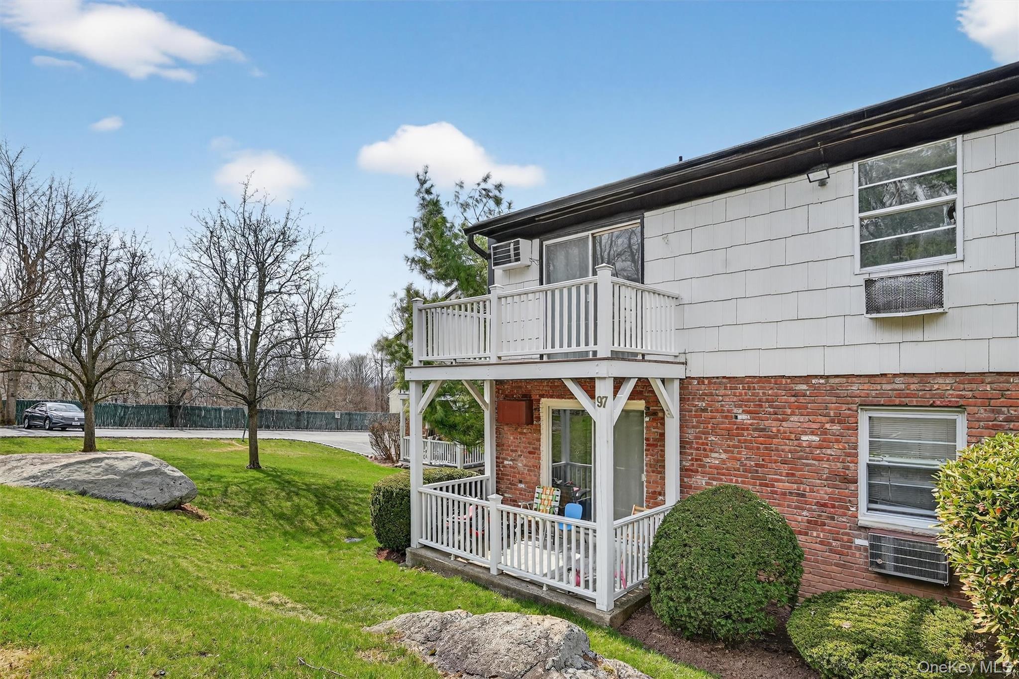 Condo Parkside  Rockland County, NY 10901, MLS-975401-20