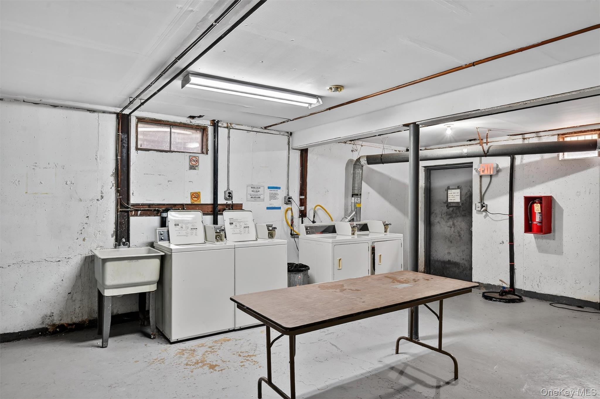 Condo Parkside  Rockland County, NY 10901, MLS-975401-21