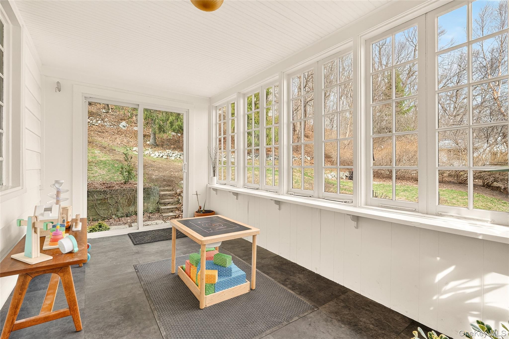 Single Family Decatur  Westchester County, NY 10566, MLS-975414-16