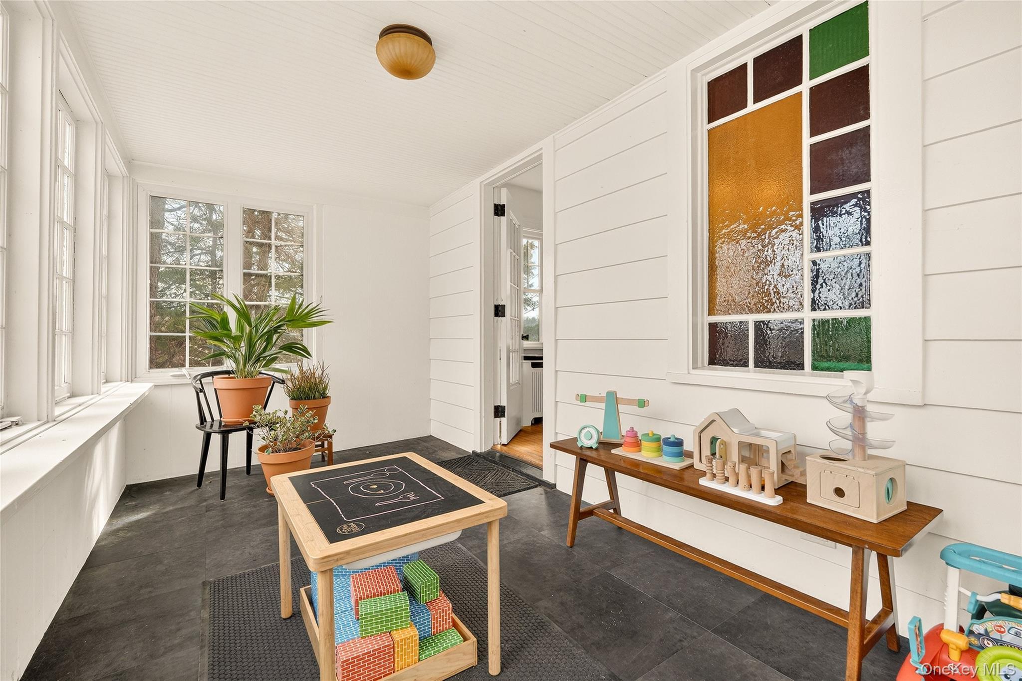 Single Family Decatur  Westchester County, NY 10566, MLS-975414-17