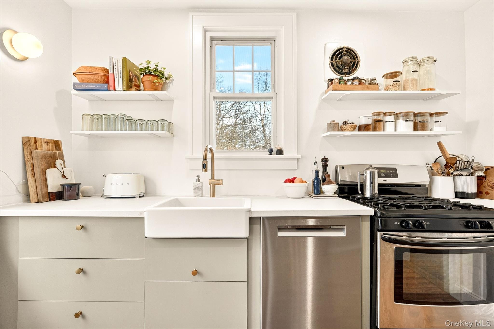 Single Family Decatur  Westchester County, NY 10566, MLS-975414-20