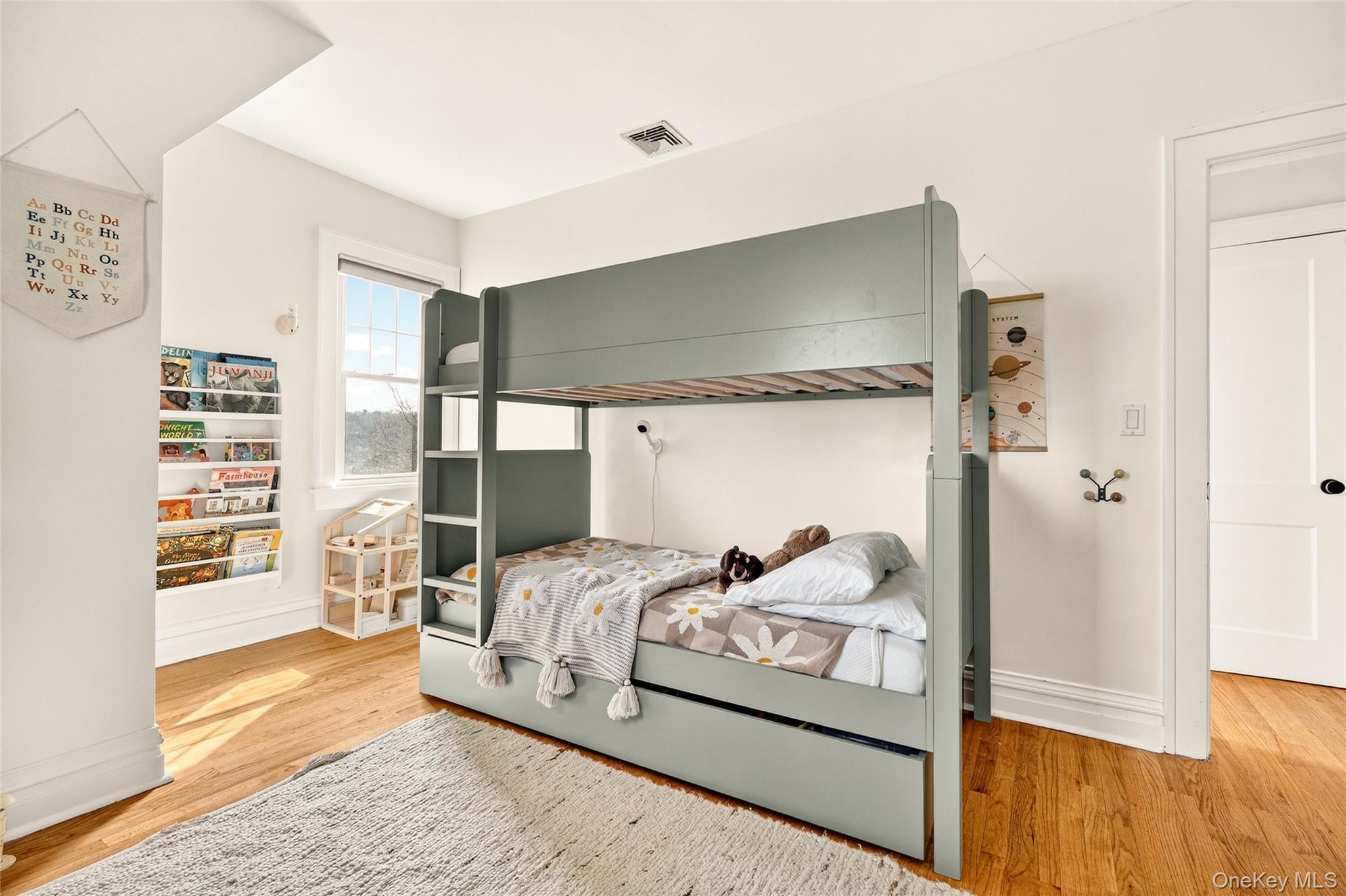 Single Family Decatur  Westchester County, NY 10566, MLS-975414-28