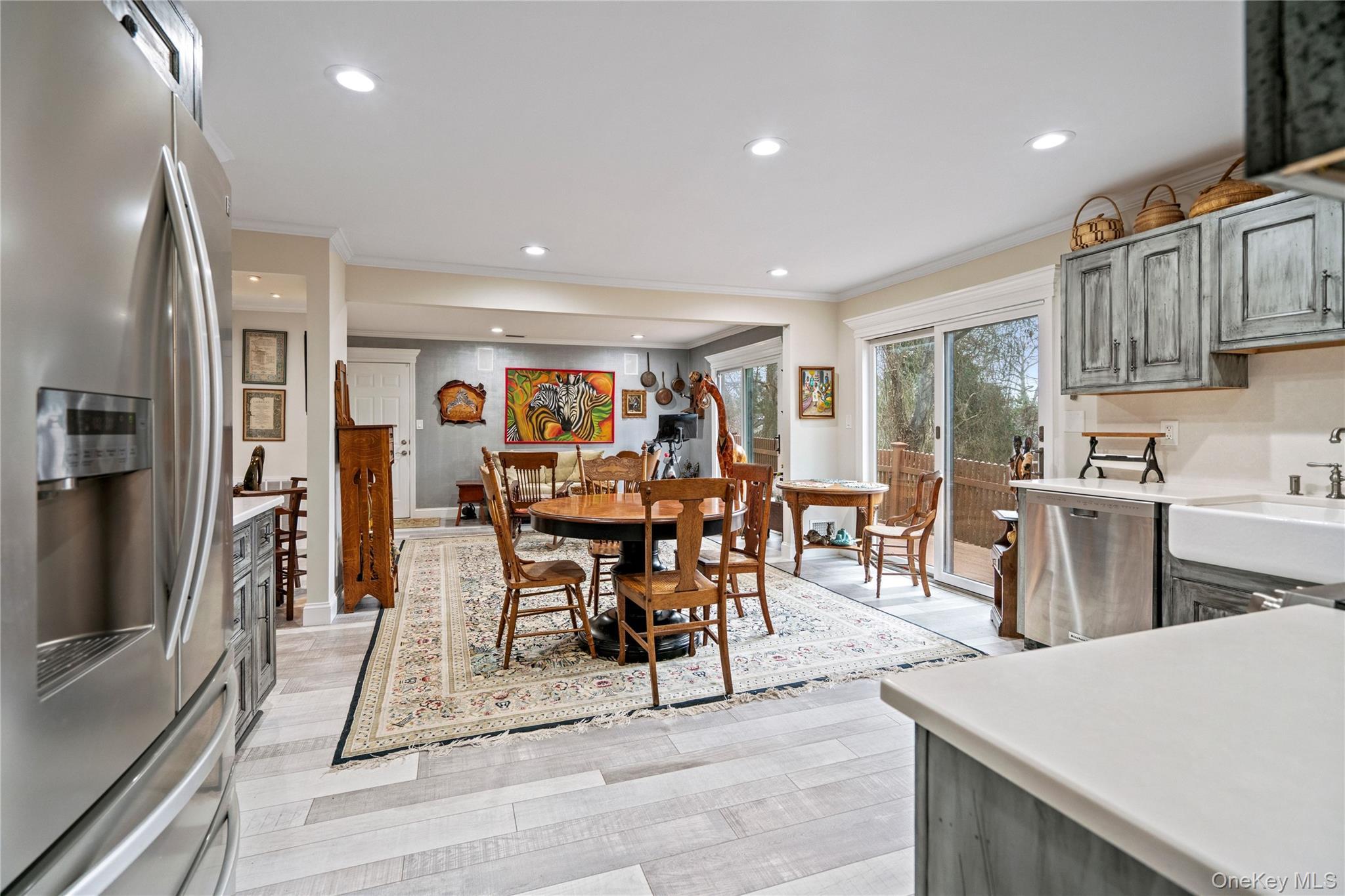 Condo Maple  Nassau County, NY 11753, MLS-975423-2