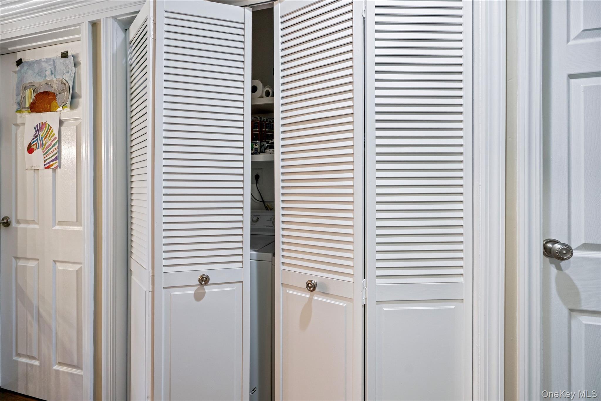 Condo Maple  Nassau County, NY 11753, MLS-975423-25