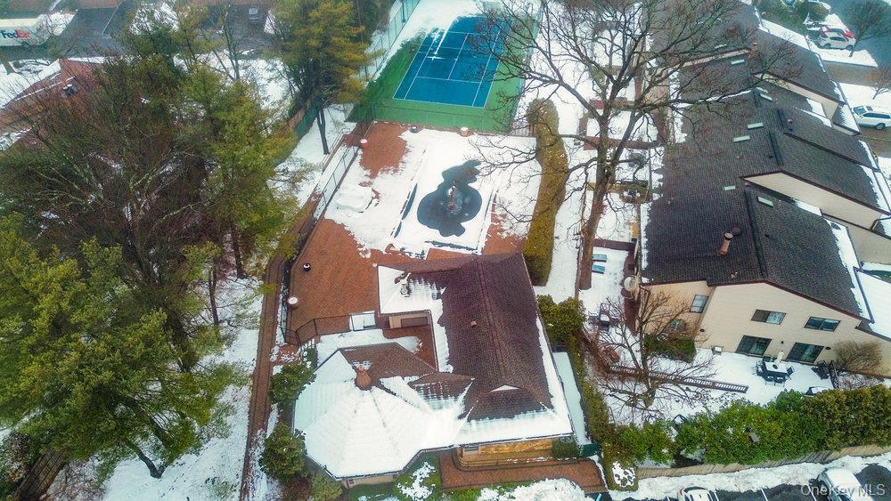 Condo Maple  Nassau County, NY 11753, MLS-975423-36