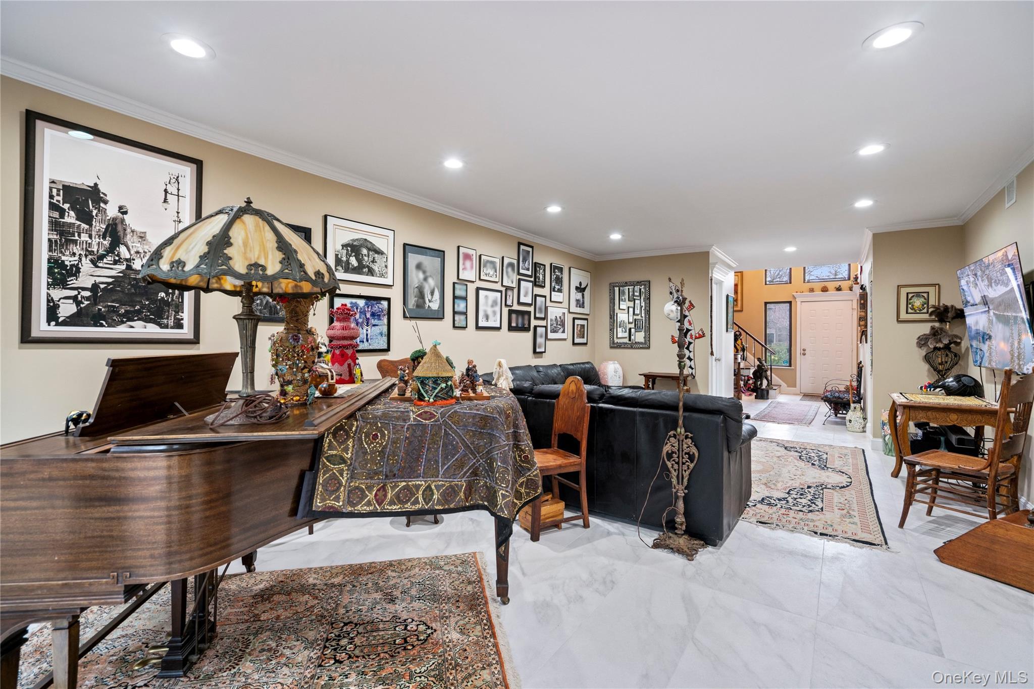 Condo Maple  Nassau County, NY 11753, MLS-975423-7