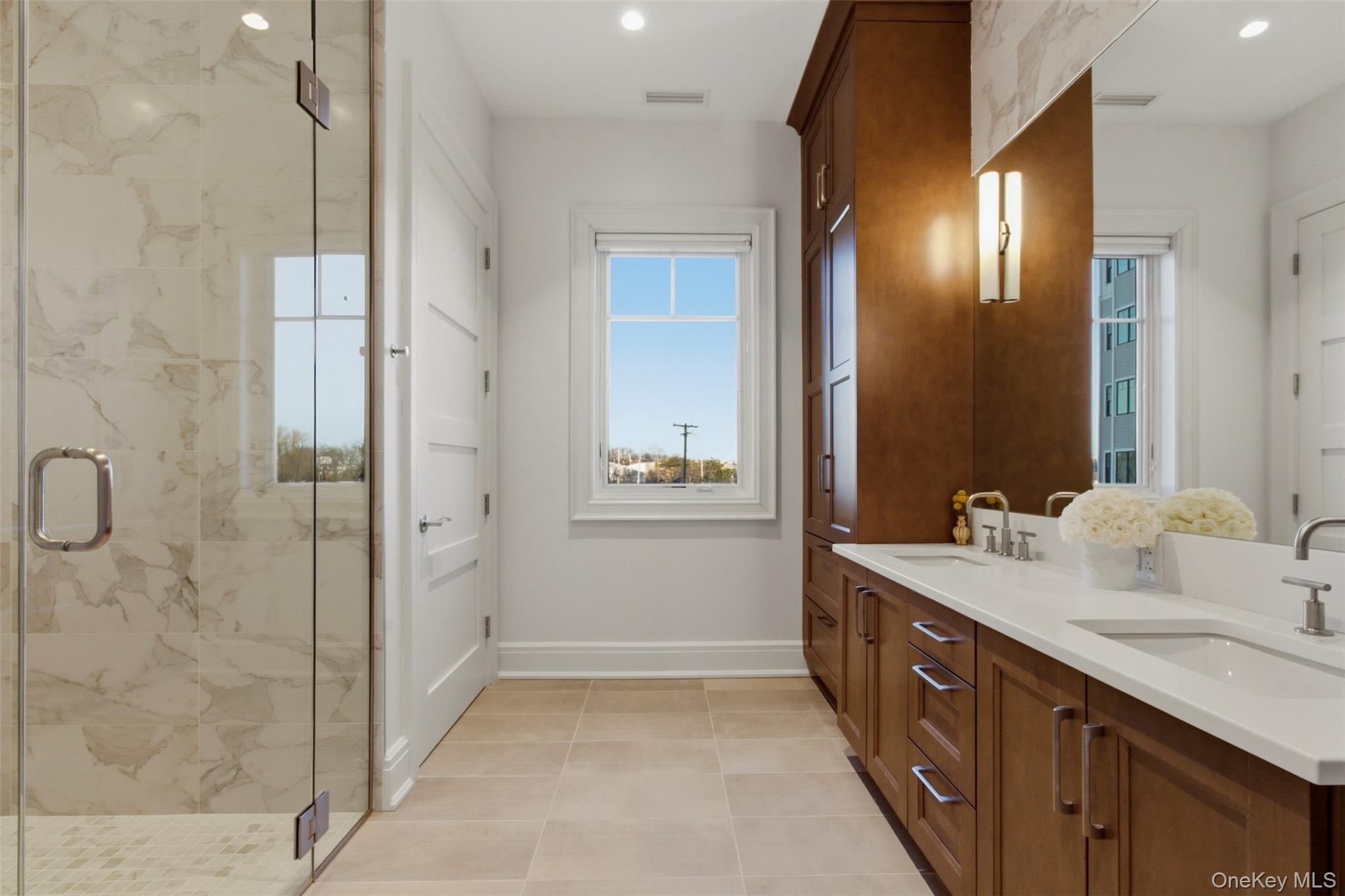 Condo Davenport  Westchester County, NY 10805, MLS-975427-16