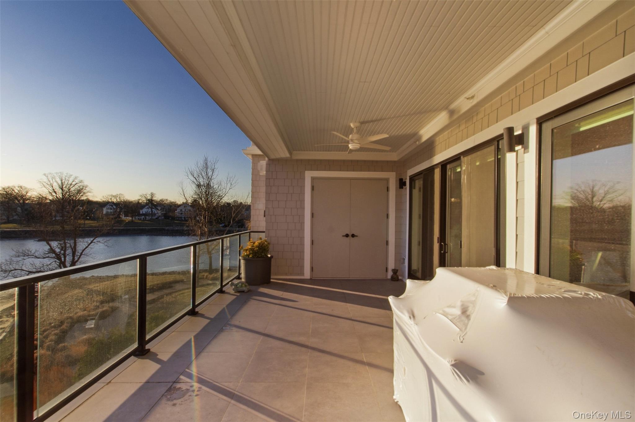 Condo Davenport  Westchester County, NY 10805, MLS-975427-22