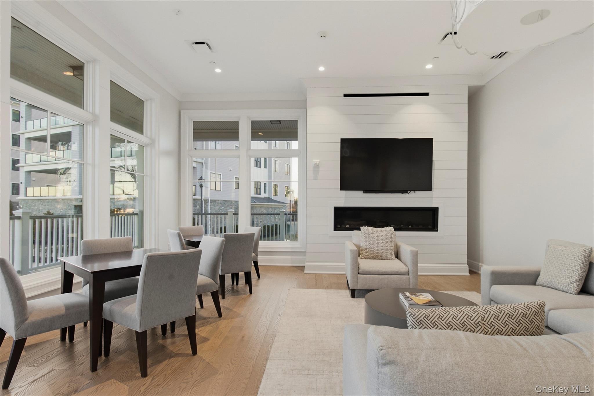 Condo Davenport  Westchester County, NY 10805, MLS-975427-24