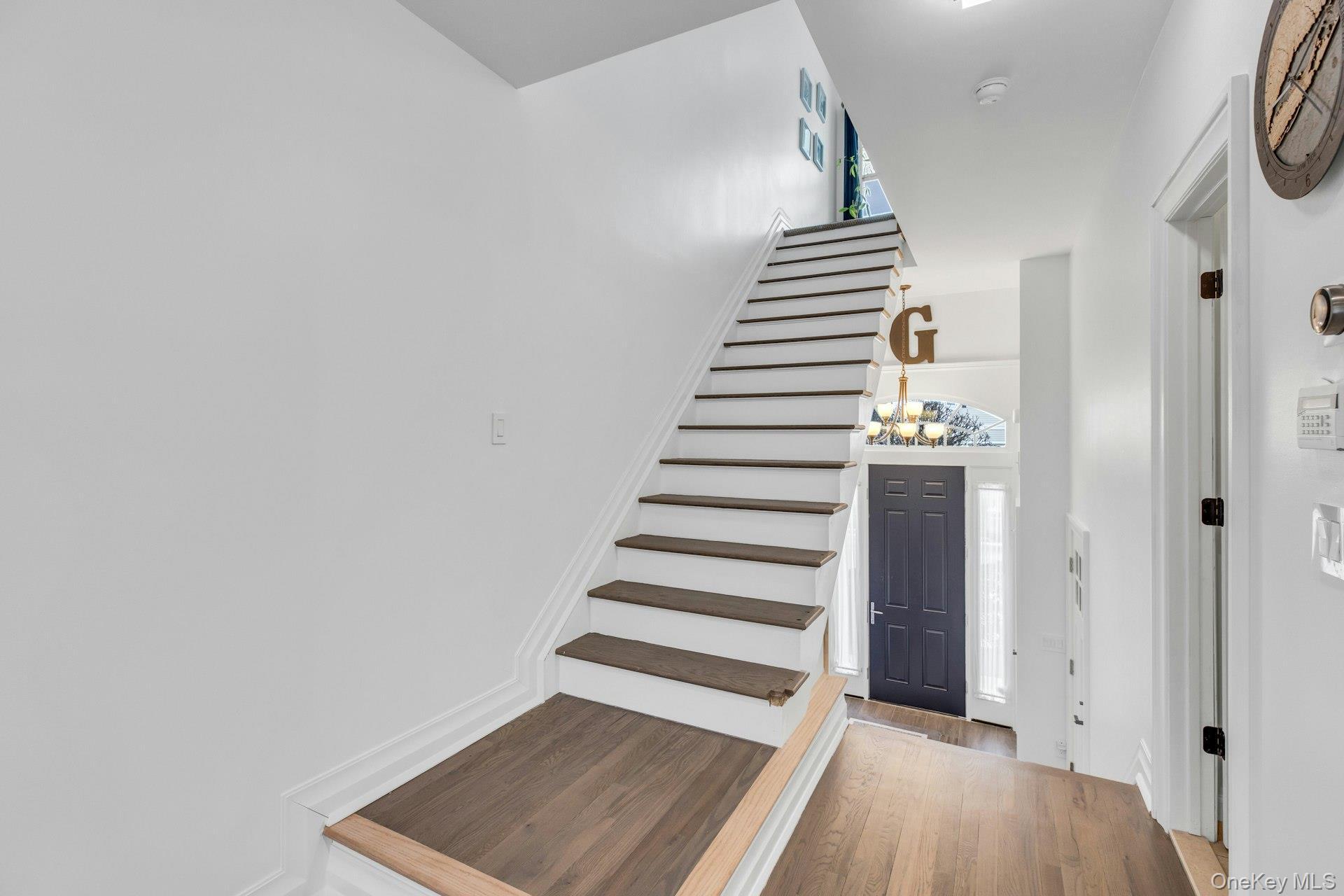 Condo Jackie Suffolk County, NY 11772, MLS-975429-18