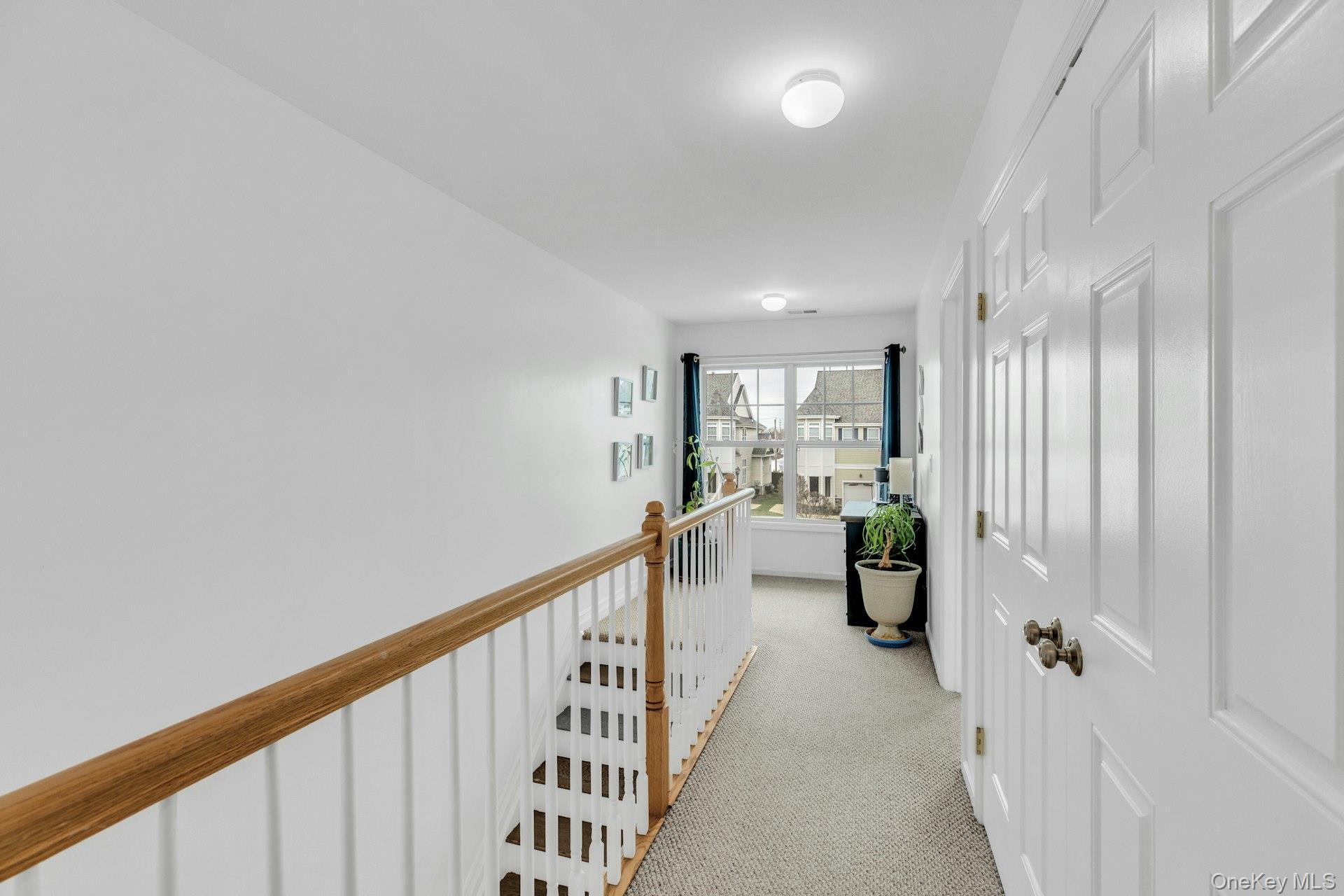 Condo Jackie Suffolk County, NY 11772, MLS-975429-24