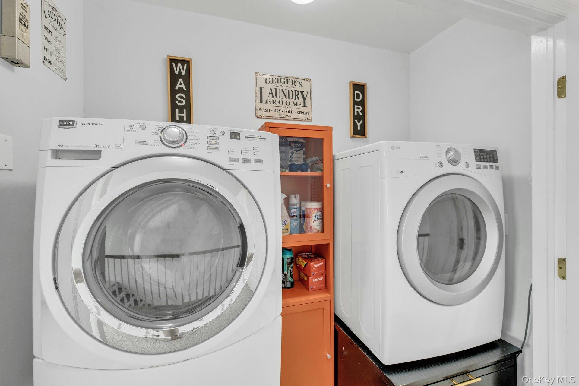 Condo Jackie Suffolk County, NY 11772, MLS-975429-25