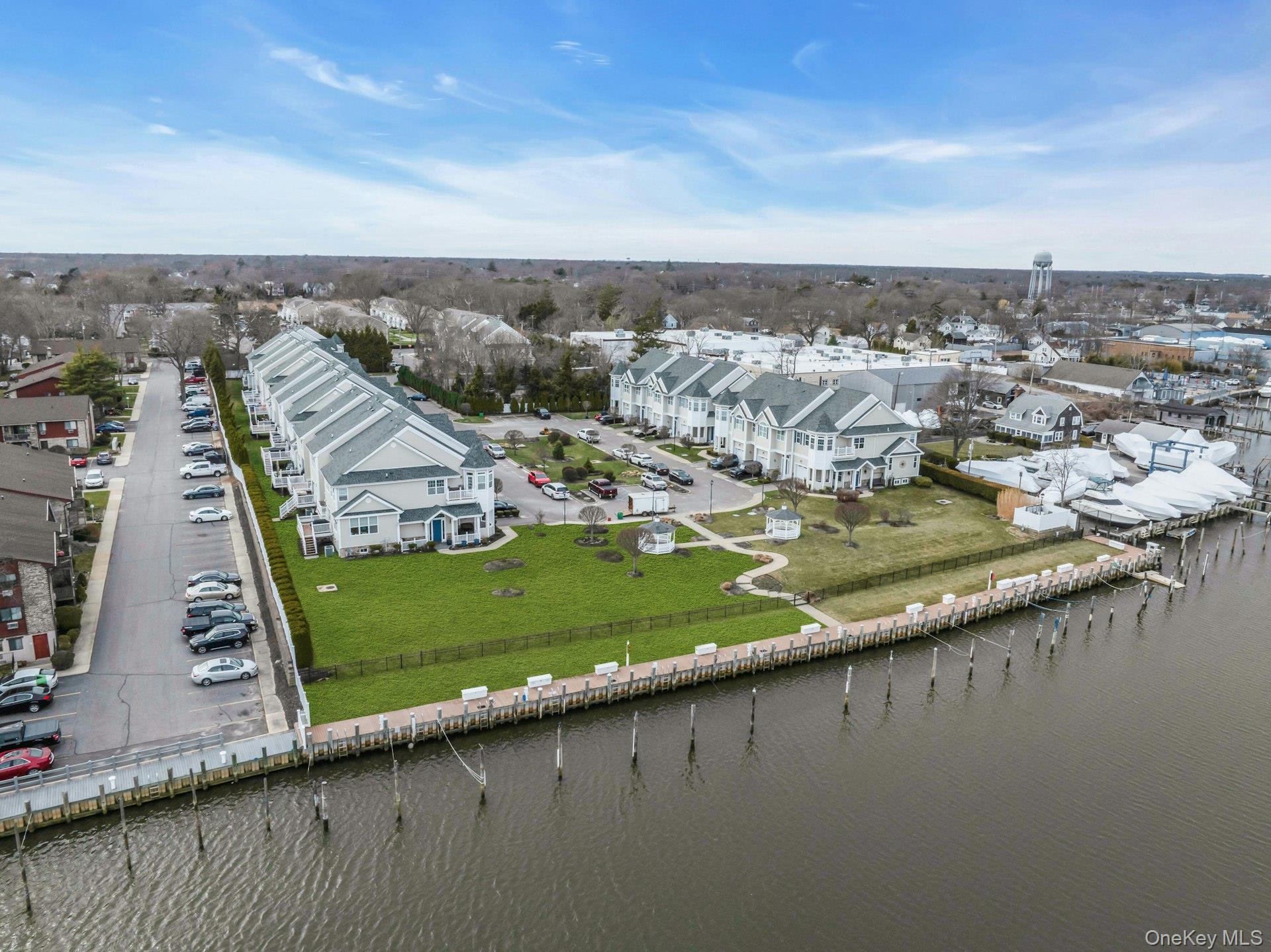 Condo Jackie Suffolk County, NY 11772, MLS-975429-31