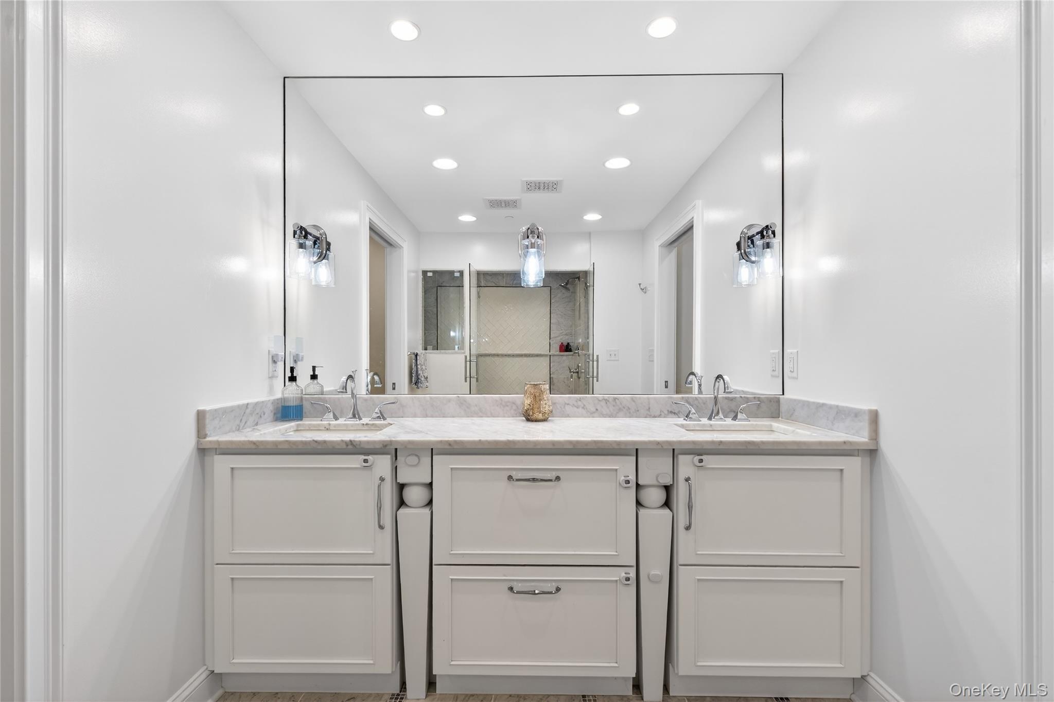 Condo Broadway  Out Of Area, NY 12866, MLS-975432-24