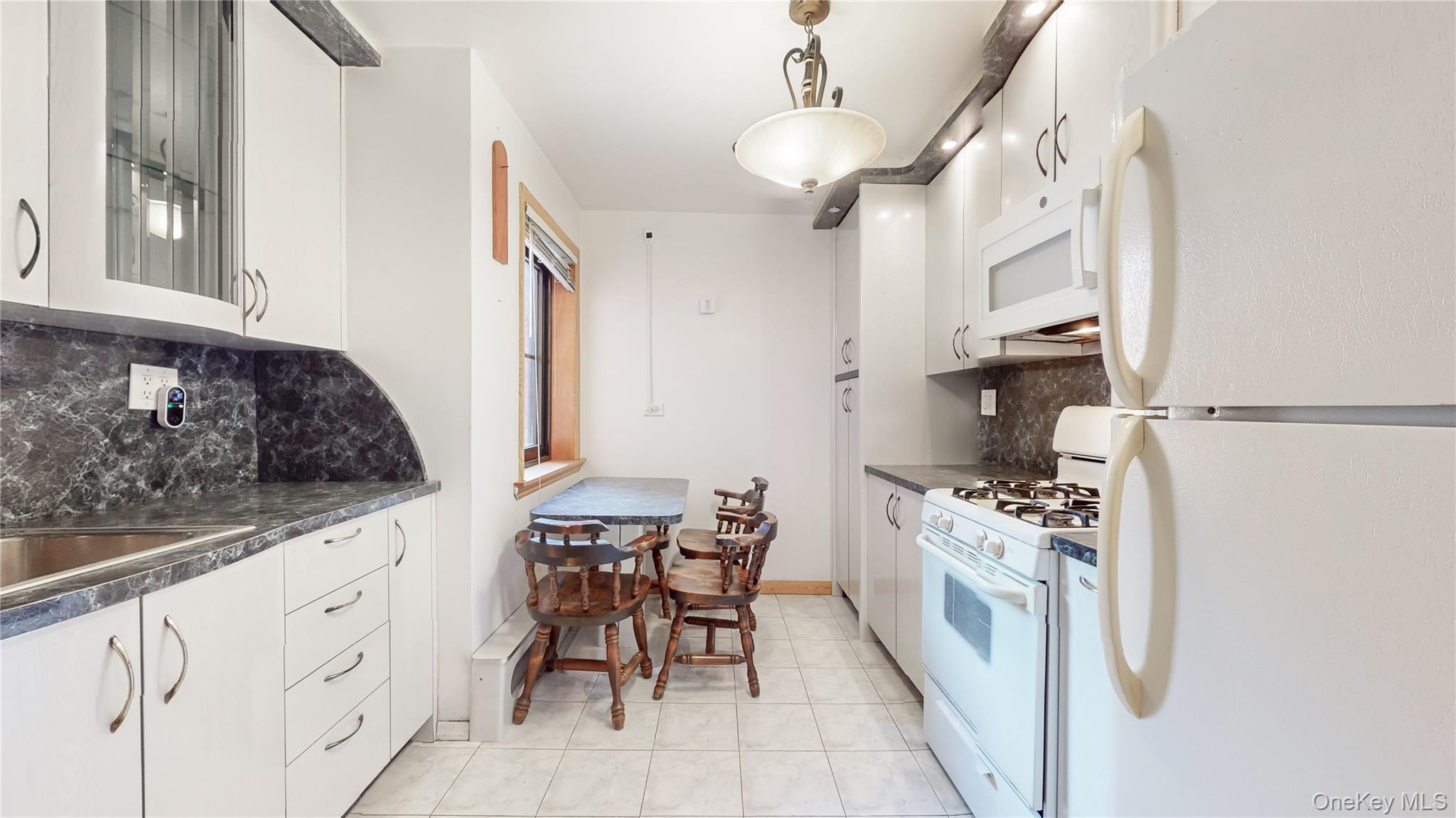 Coop 60th Queens, NY 11368, MLS-975433-10