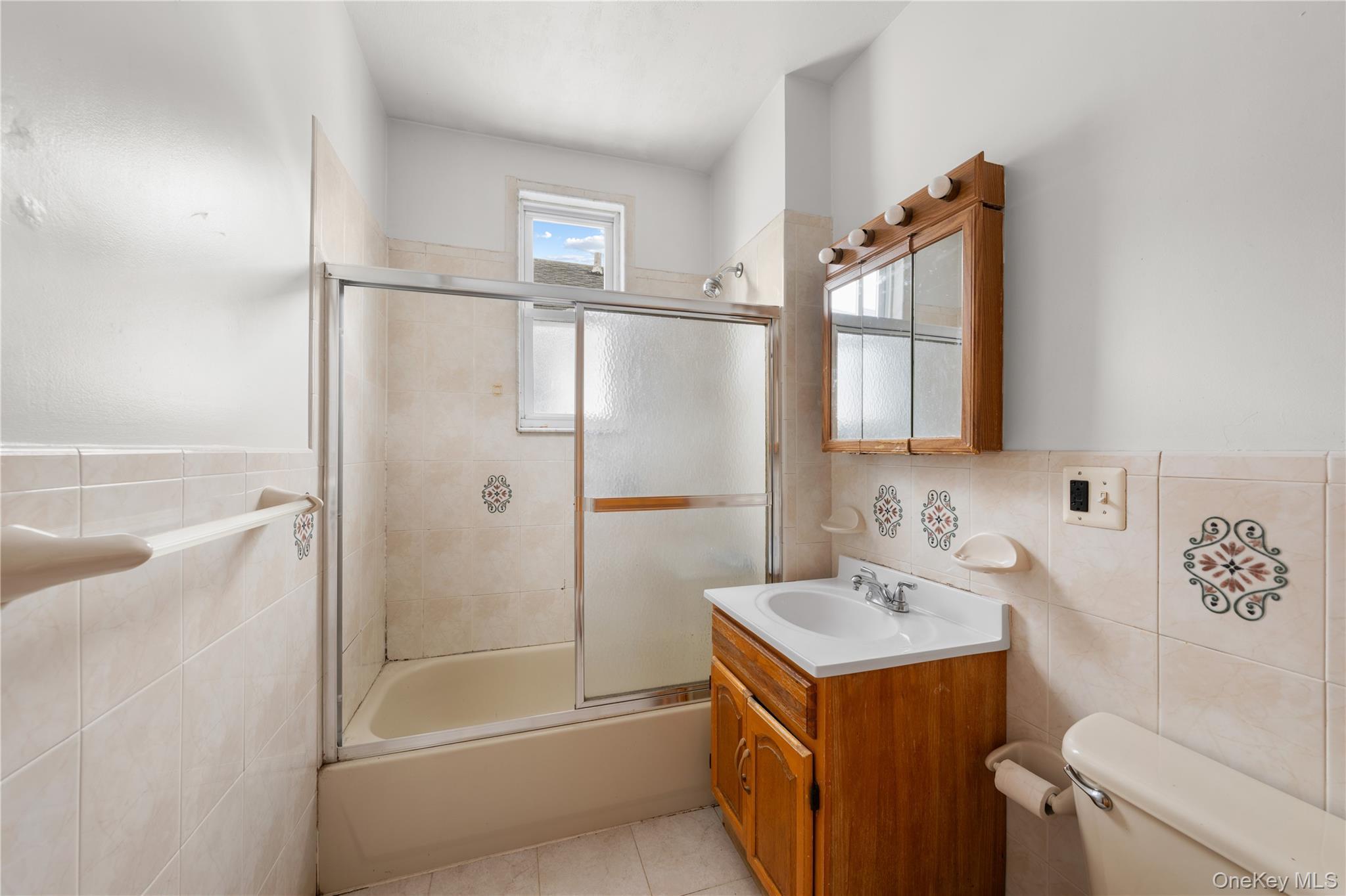 Single Family 71st Brooklyn, NY 11204, MLS-975439-21