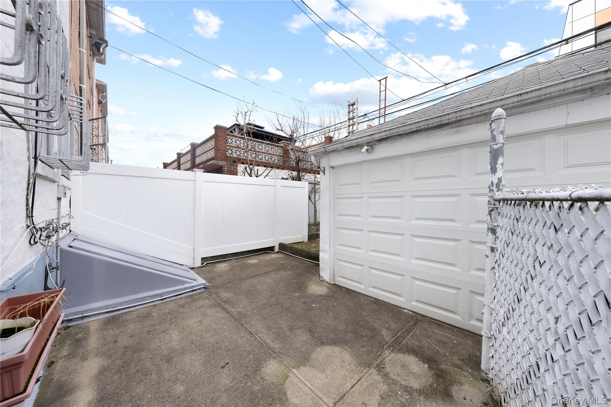 Single Family 71st Brooklyn, NY 11204, MLS-975439-22