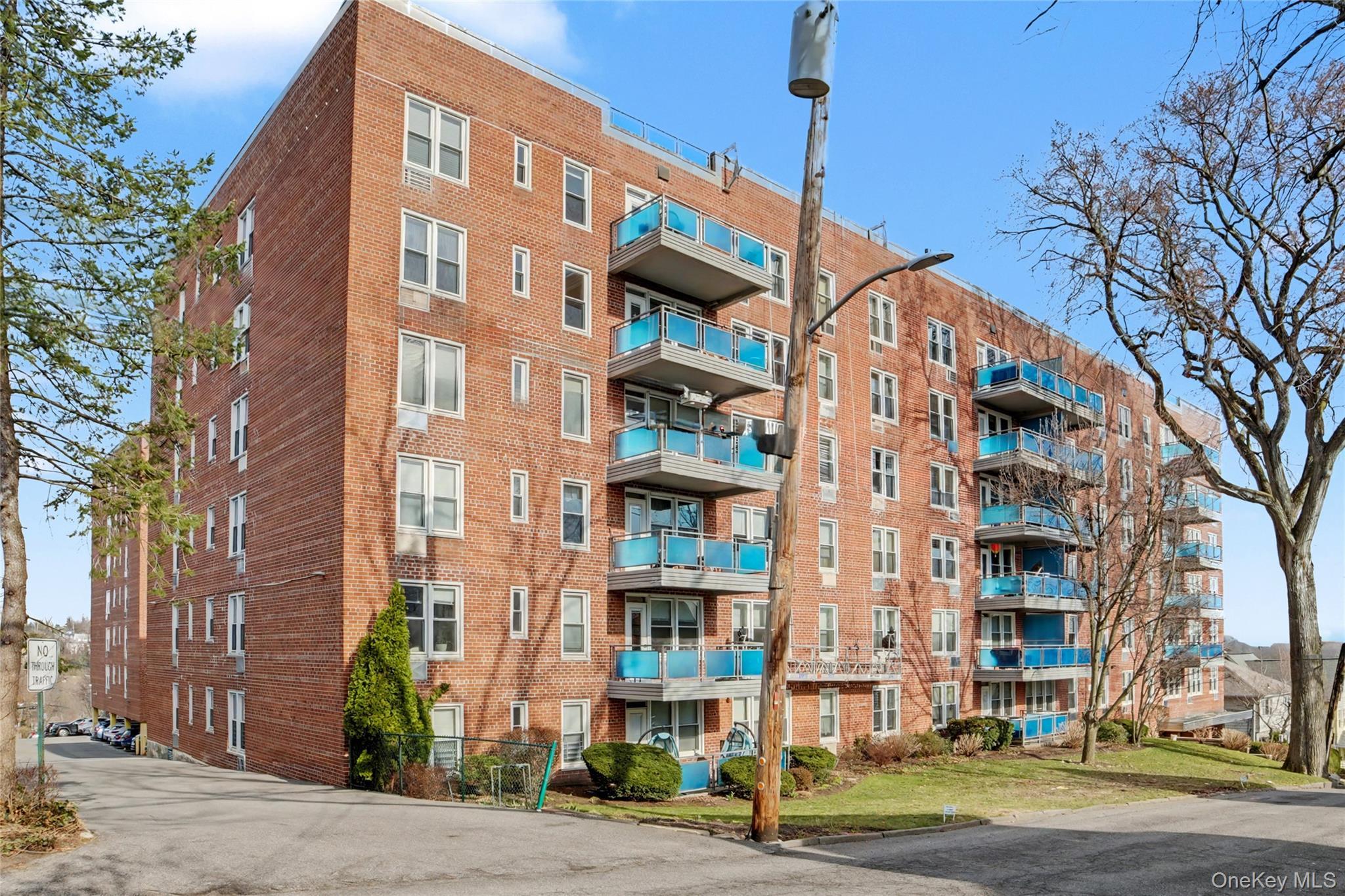 Coop Westview  Westchester County, NY 10707, MLS-975448-2