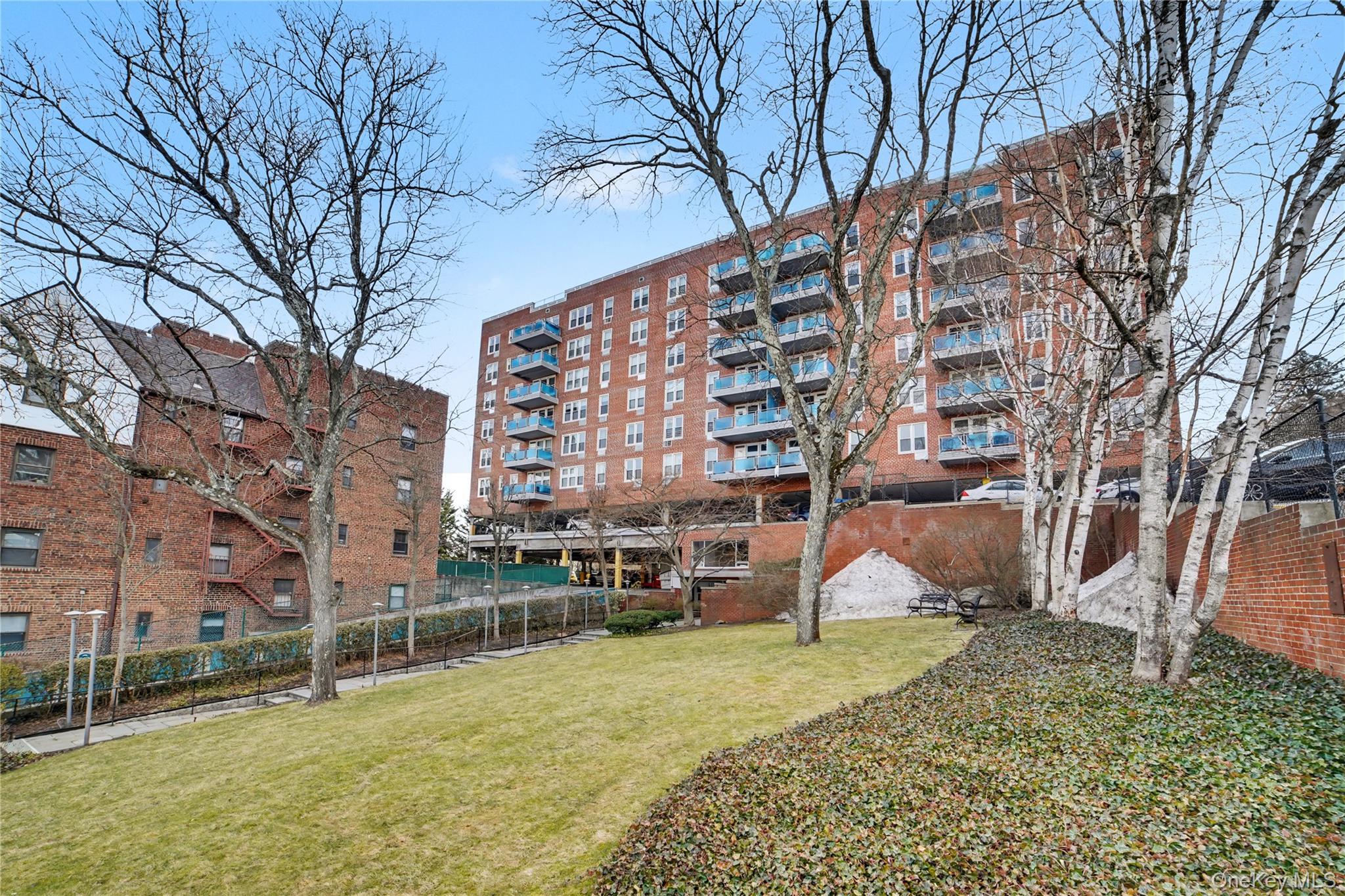 Coop Westview  Westchester County, NY 10707, MLS-975448-3