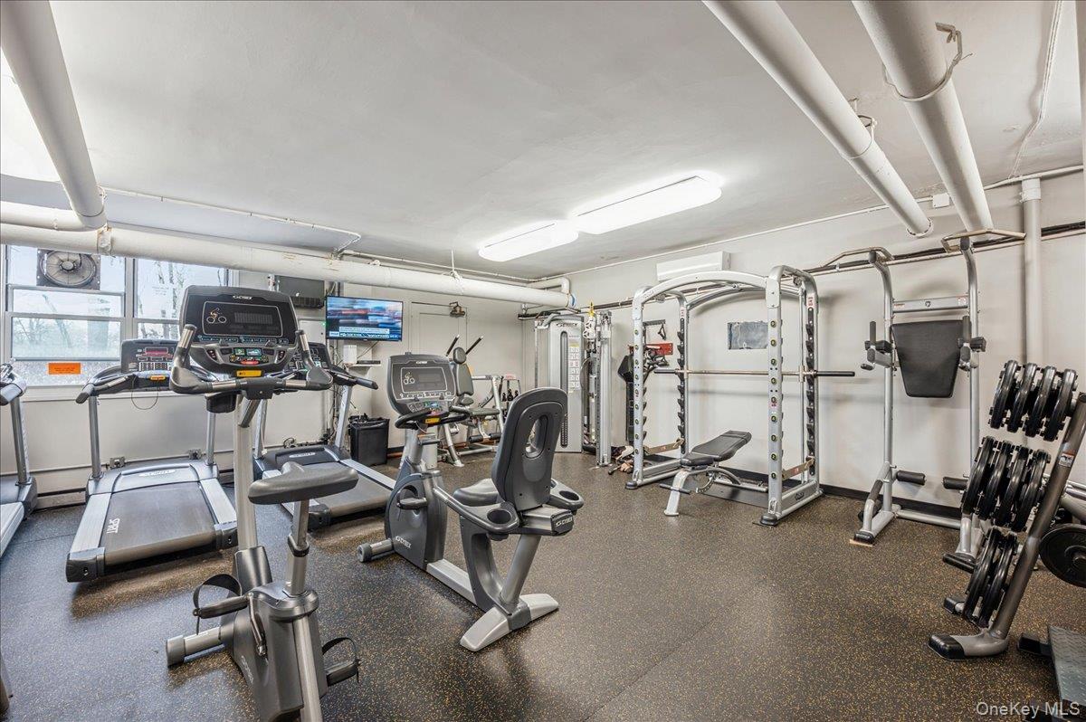 Coop Blackstone  Bronx, NY 10471, MLS-975450-17