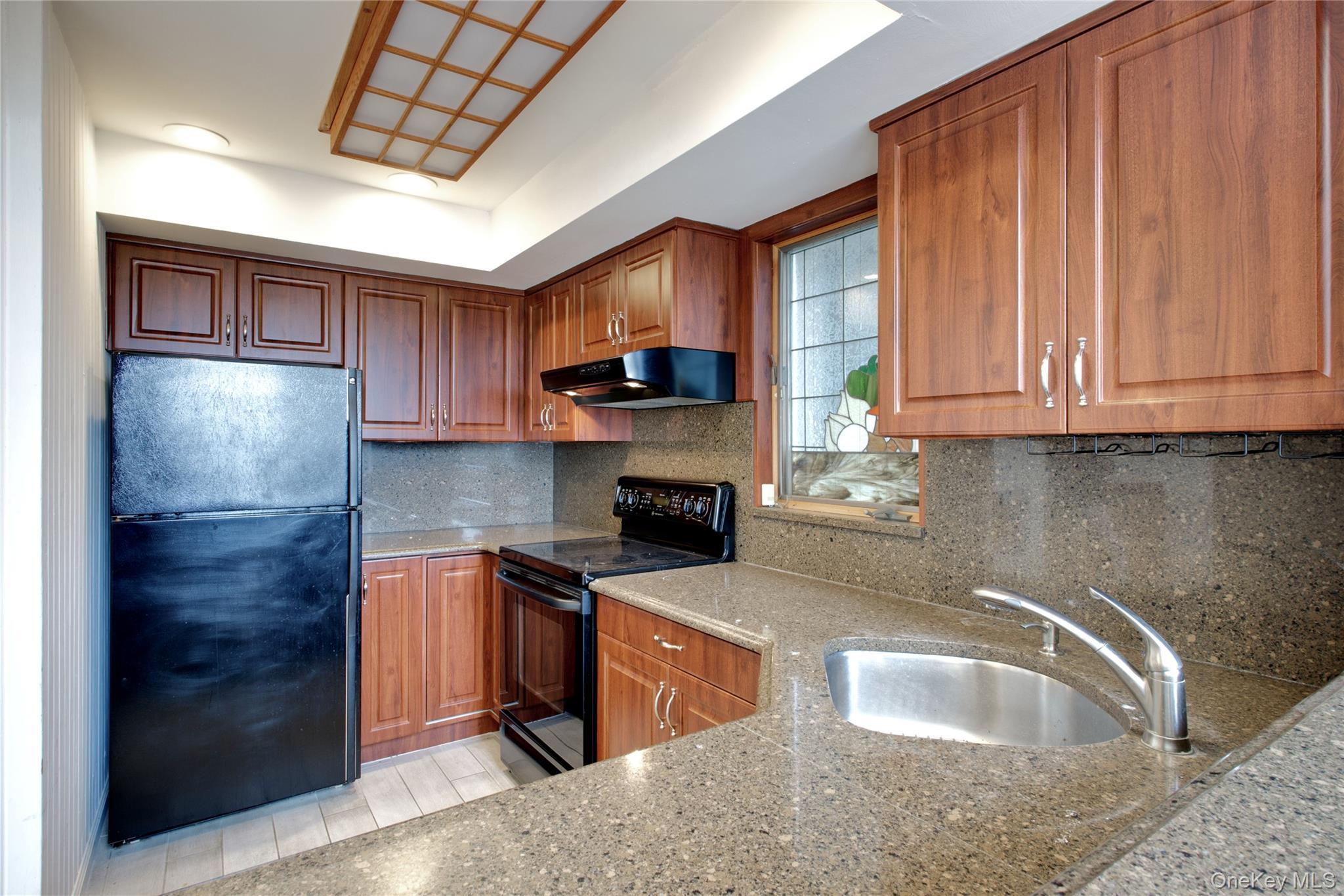 Coop West Shore  Nassau County, NY 11050, MLS-975460-6