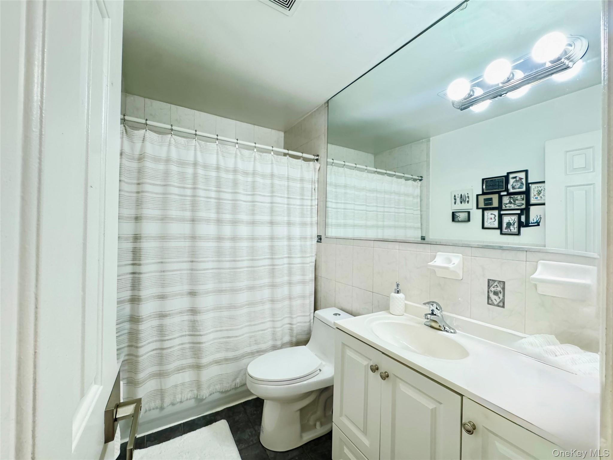 Single Family Huntington Bronx, NY 10465, MLS-975464-4