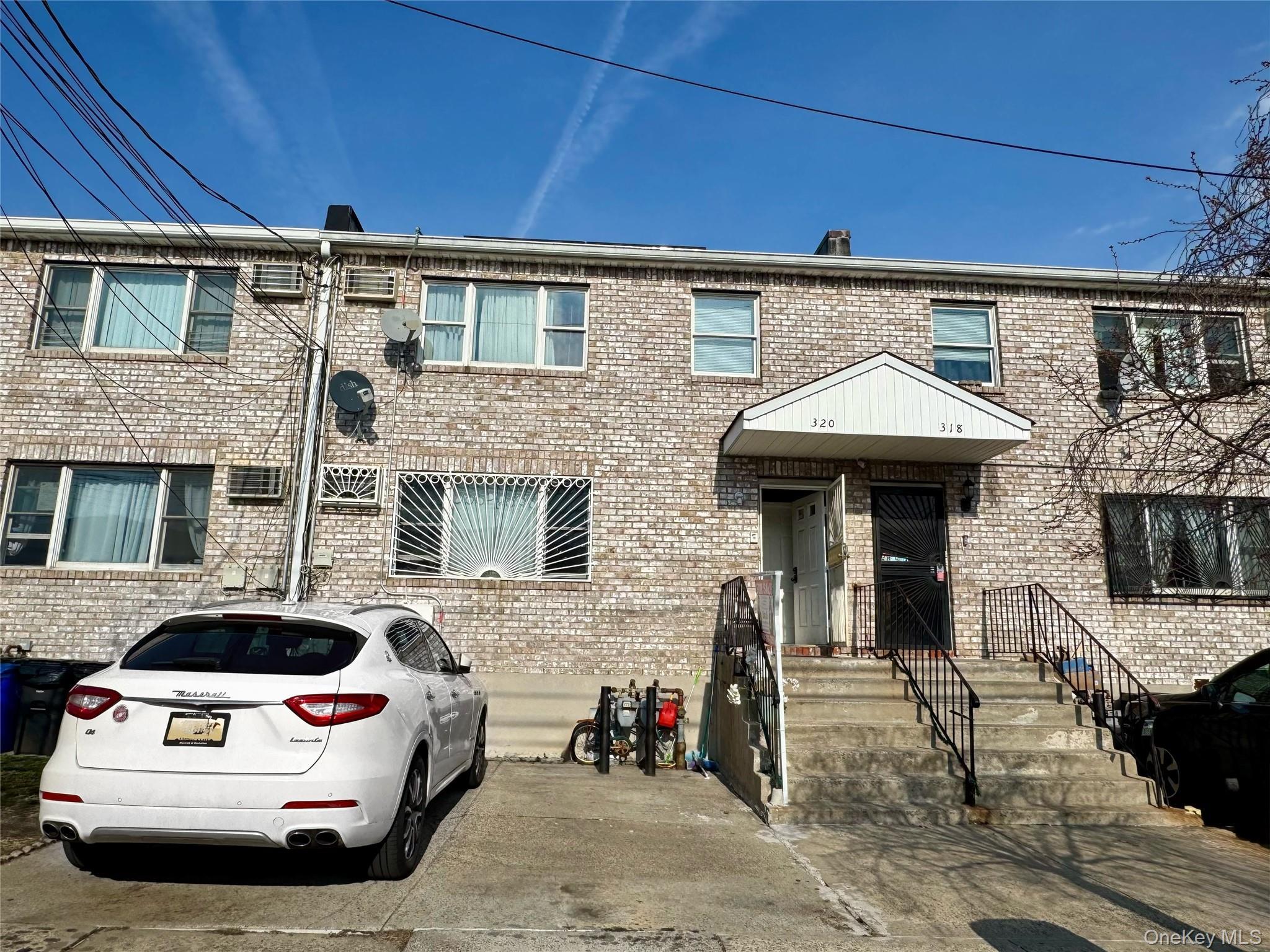 Single Family Huntington Bronx, NY 10465, MLS-975464-7