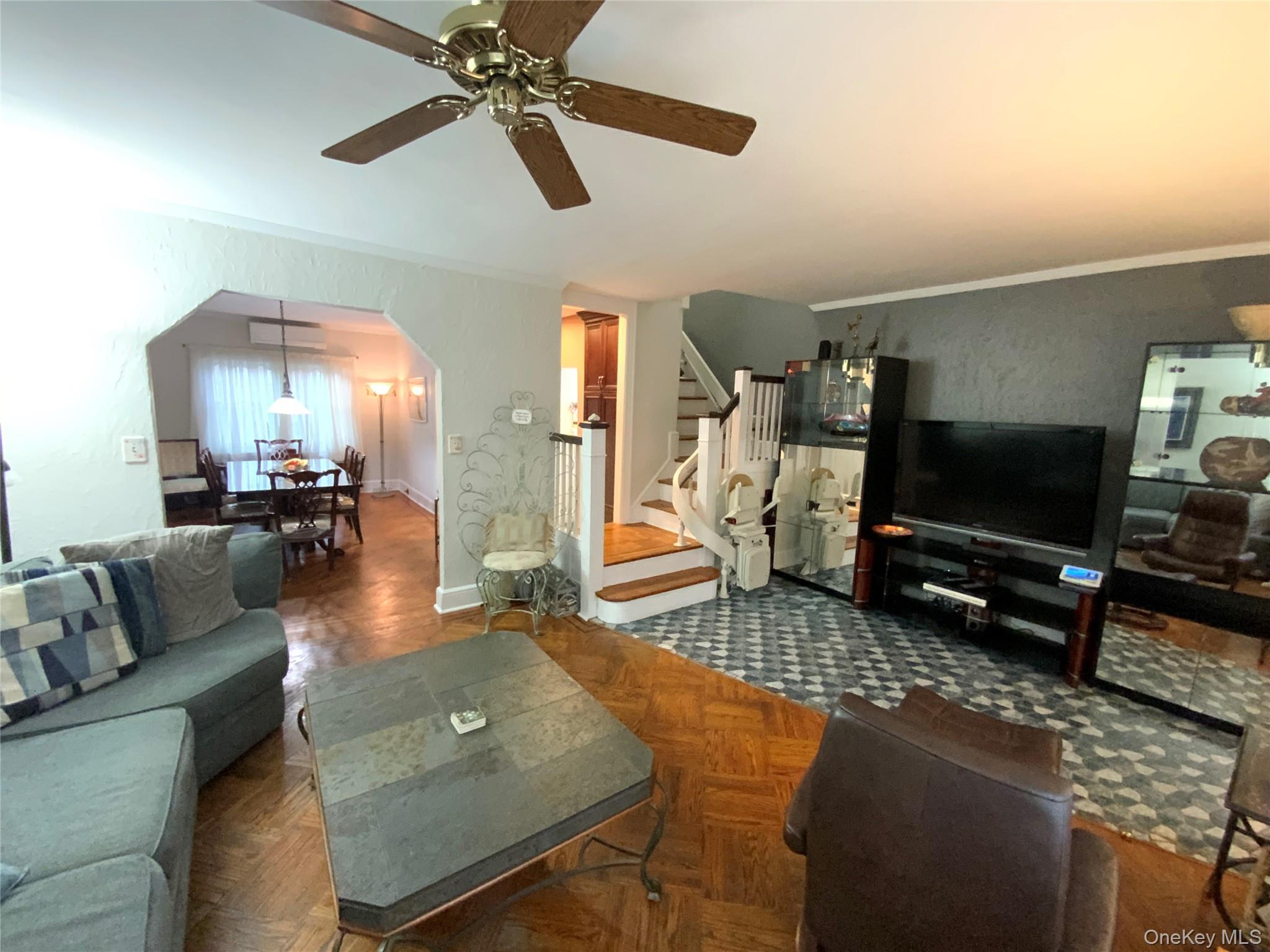 Single Family 189th  Queens, NY 11358, MLS-975471-4
