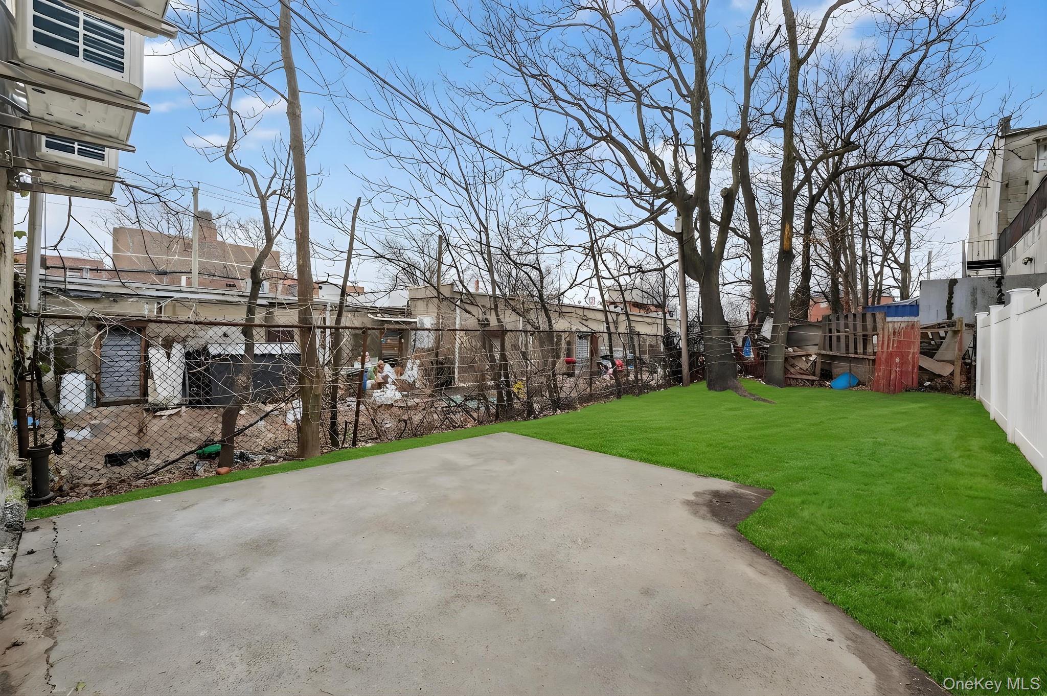 Single Family 228th  Bronx, NY 10466, MLS-975488-11