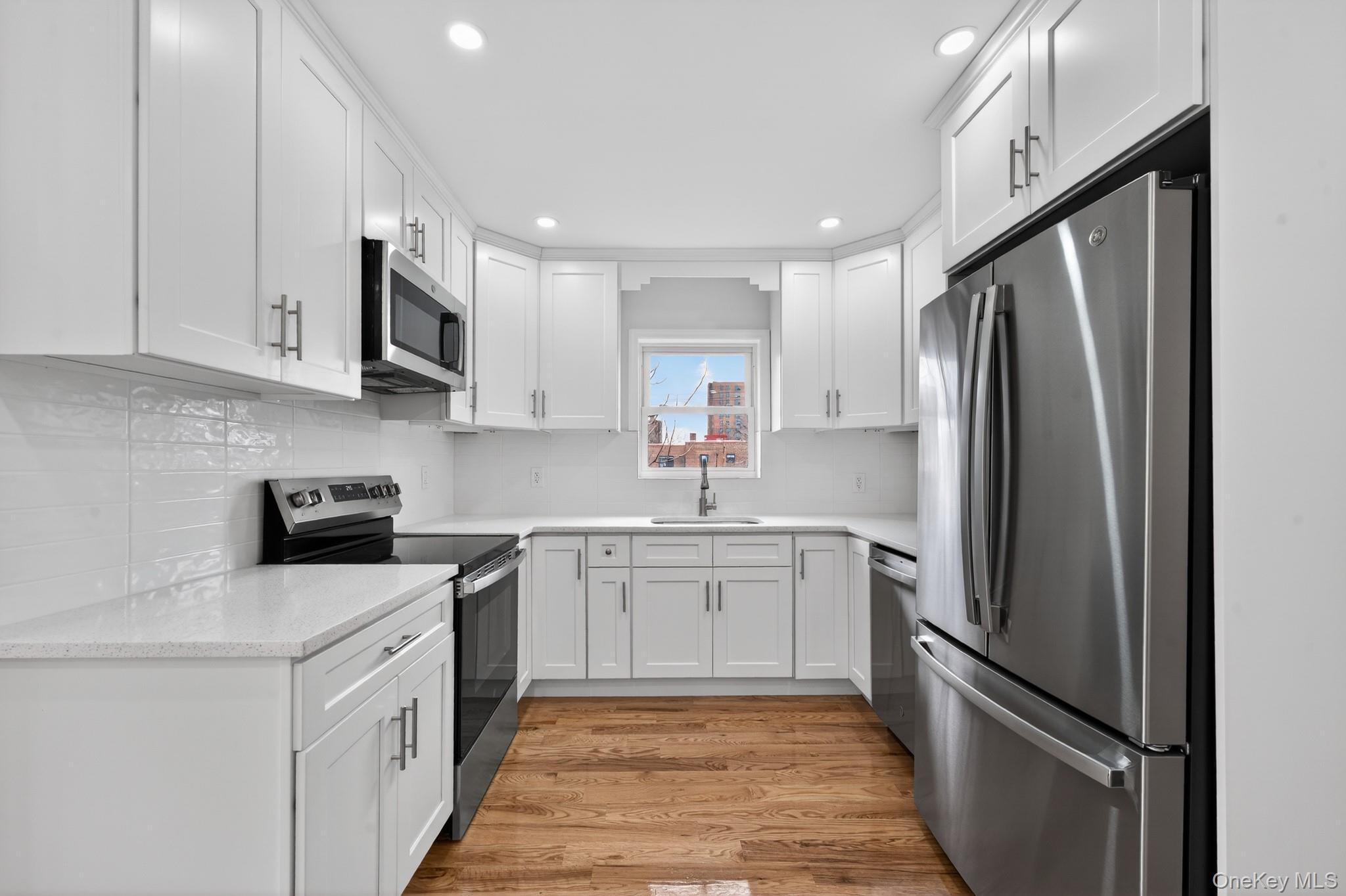 Single Family 228th  Bronx, NY 10466, MLS-975488-4