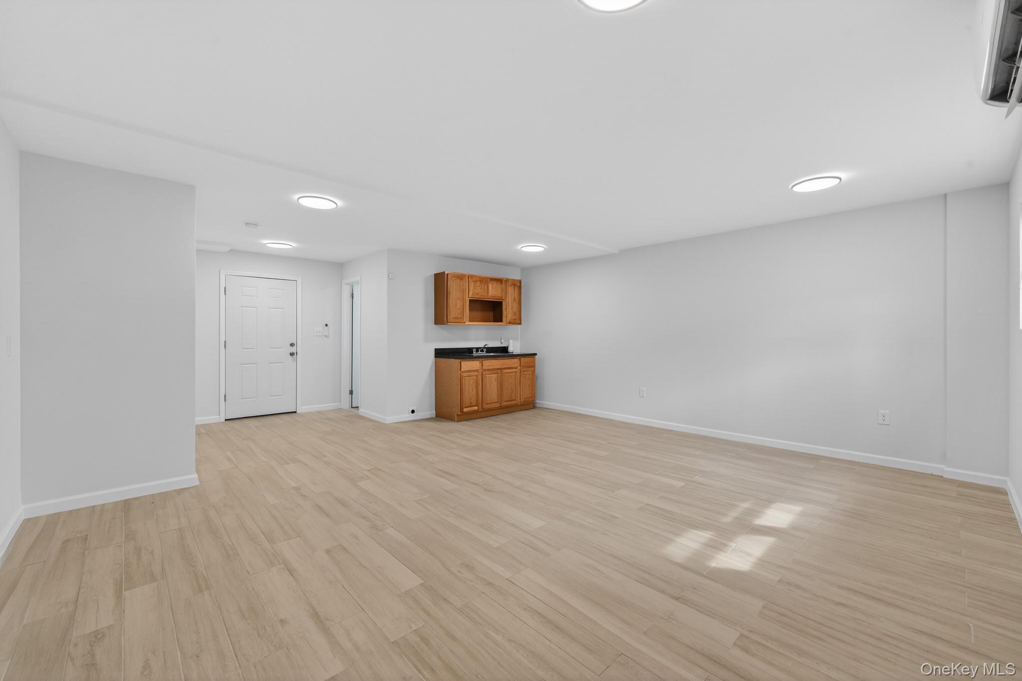 Single Family 228th  Bronx, NY 10466, MLS-975488-9