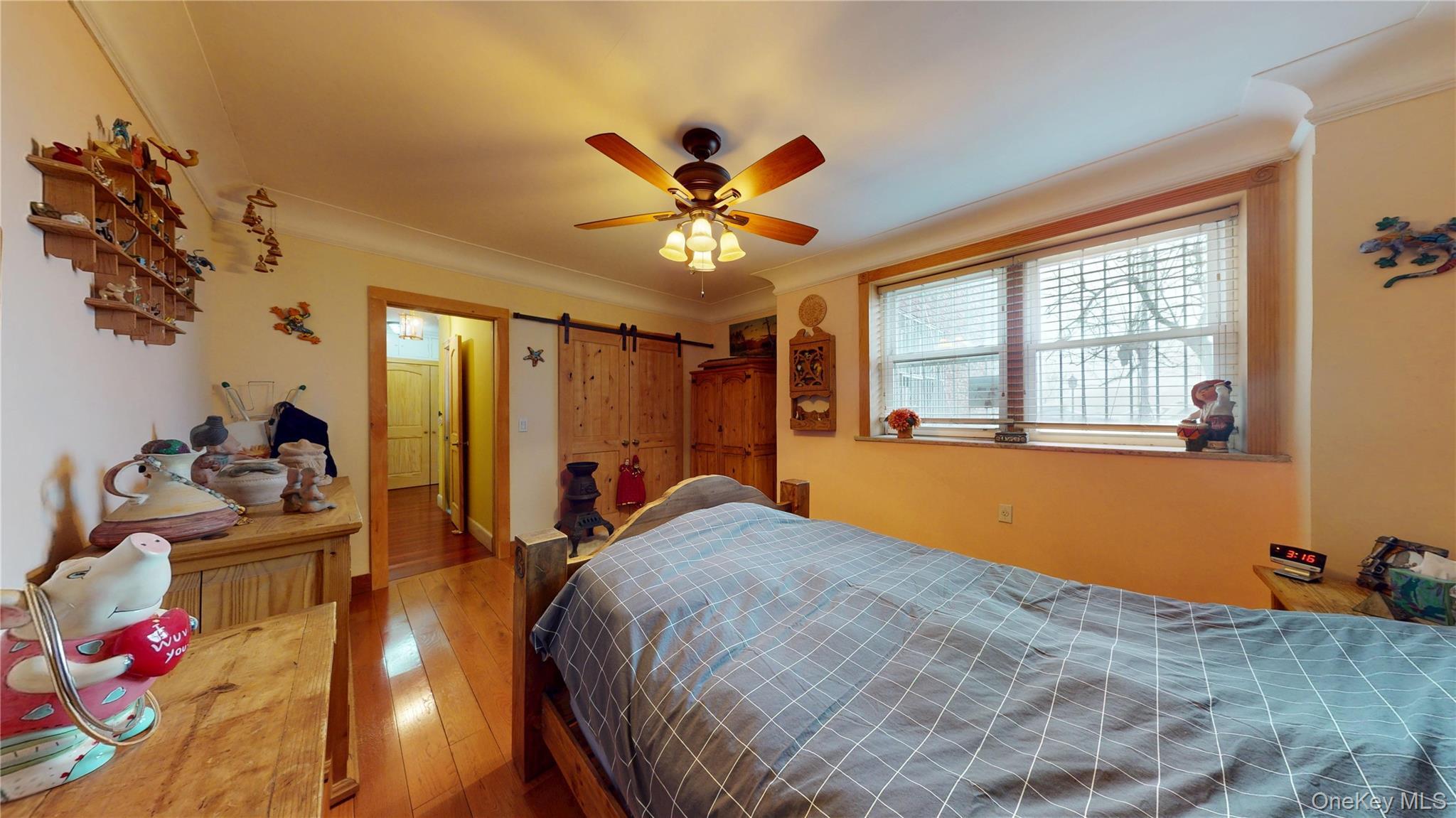 Coop Emmons Avenue  Brooklyn, NY 11235, MLS-975490-12
