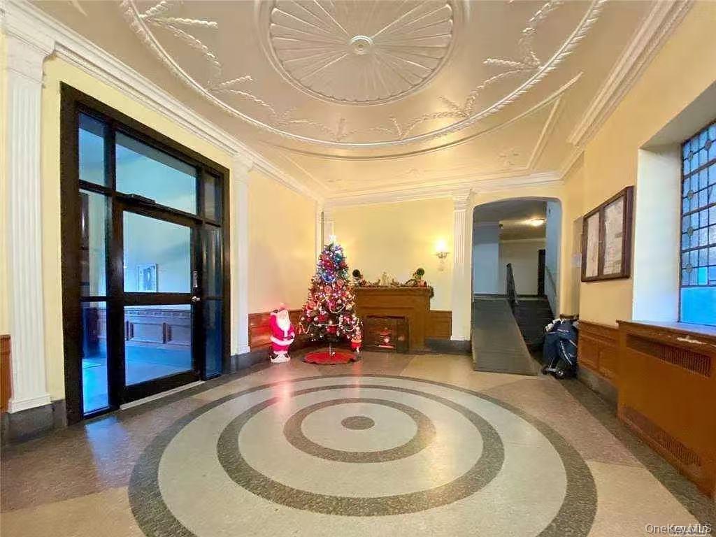 Condo Ithaca Queens, NY 11373, MLS-975494-2