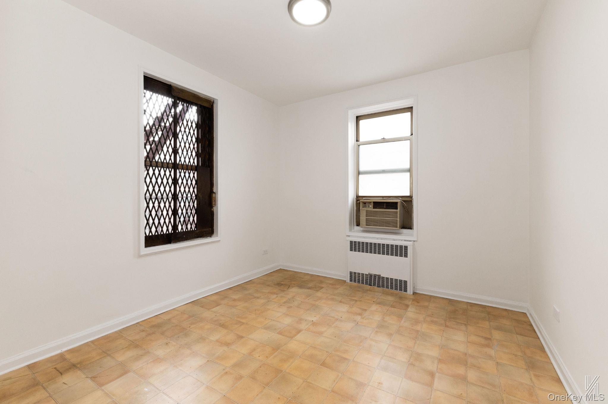 Coop 34th Queens, NY 11372, MLS-975503-18