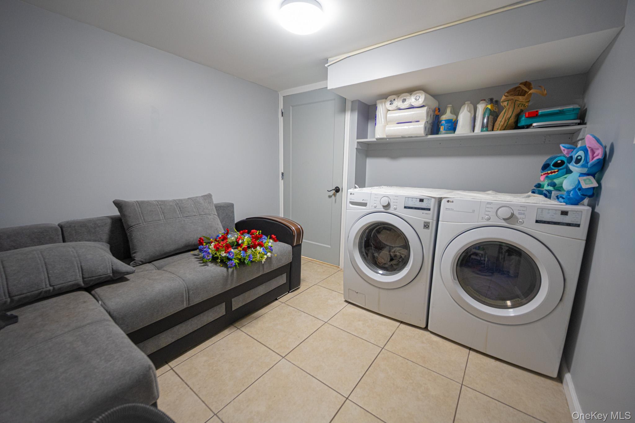 Single Family Walnut  Suffolk County, NY 11722, MLS-975516-12