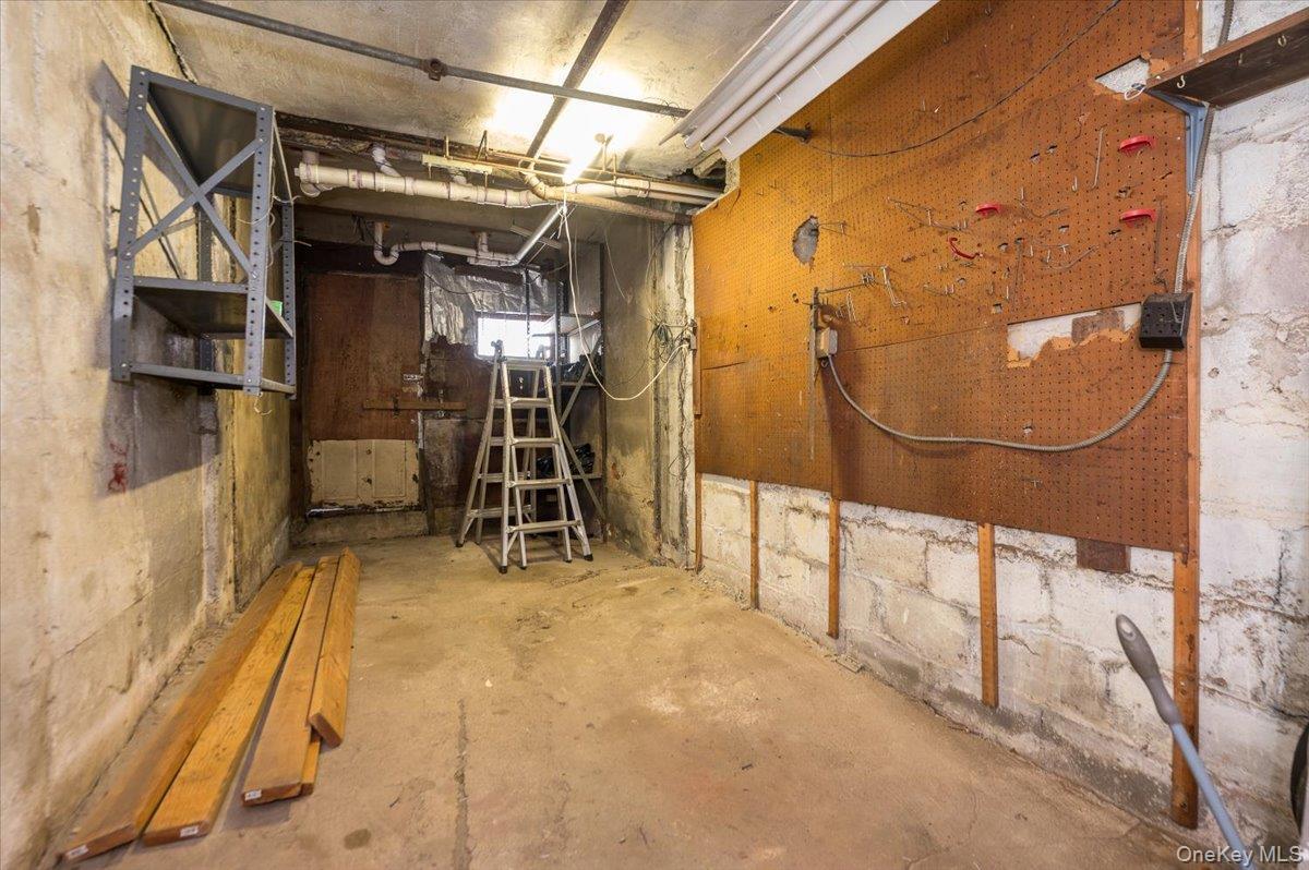 Single Family Quincy  Bronx, NY 10465, MLS-975542-19