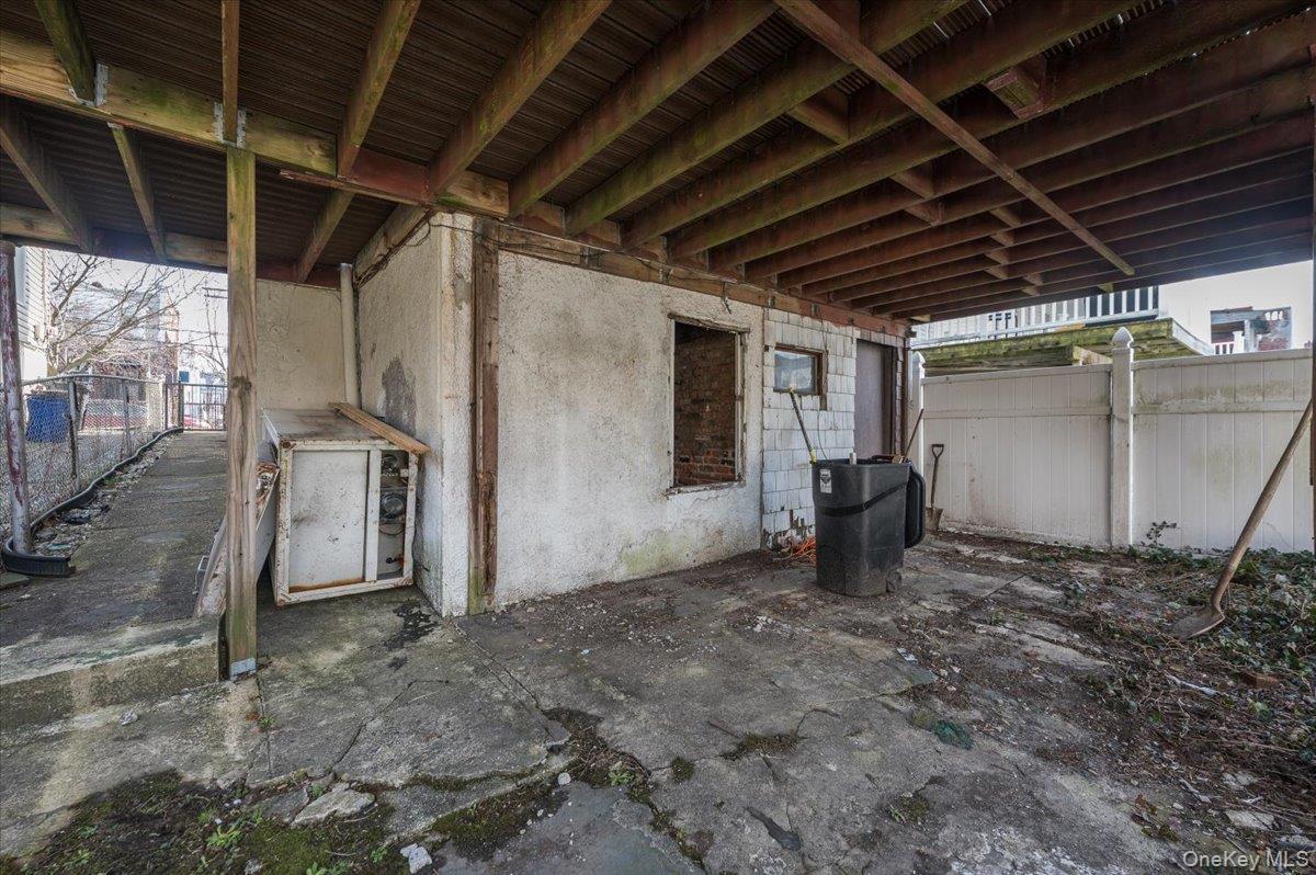 Single Family Quincy  Bronx, NY 10465, MLS-975542-21