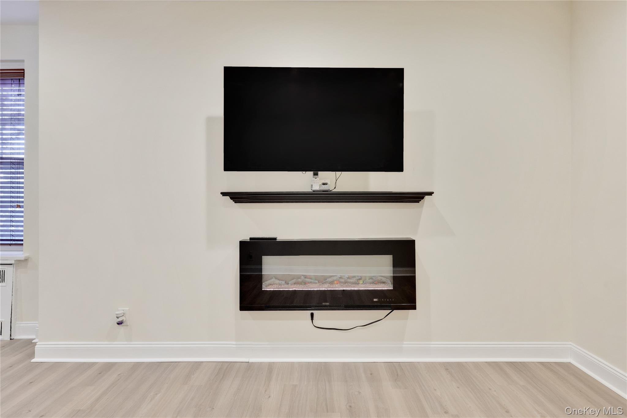 Coop Broadway Nassau County, NY 11598, MLS-975546-11