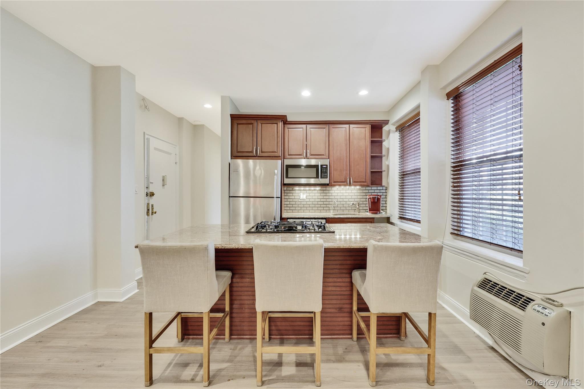 Coop Broadway Nassau County, NY 11598, MLS-975546-13