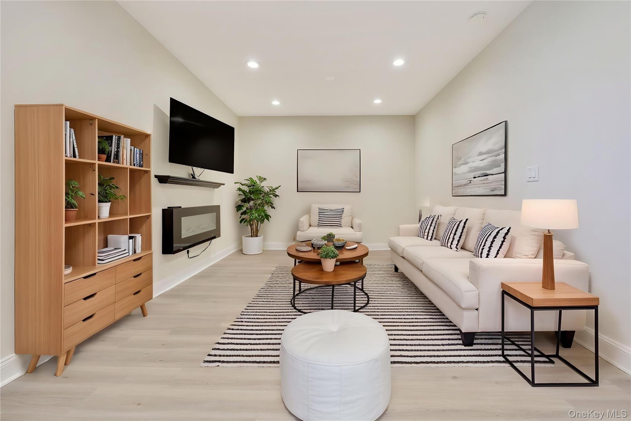 Coop Broadway Nassau County, NY 11598, MLS-975546-9