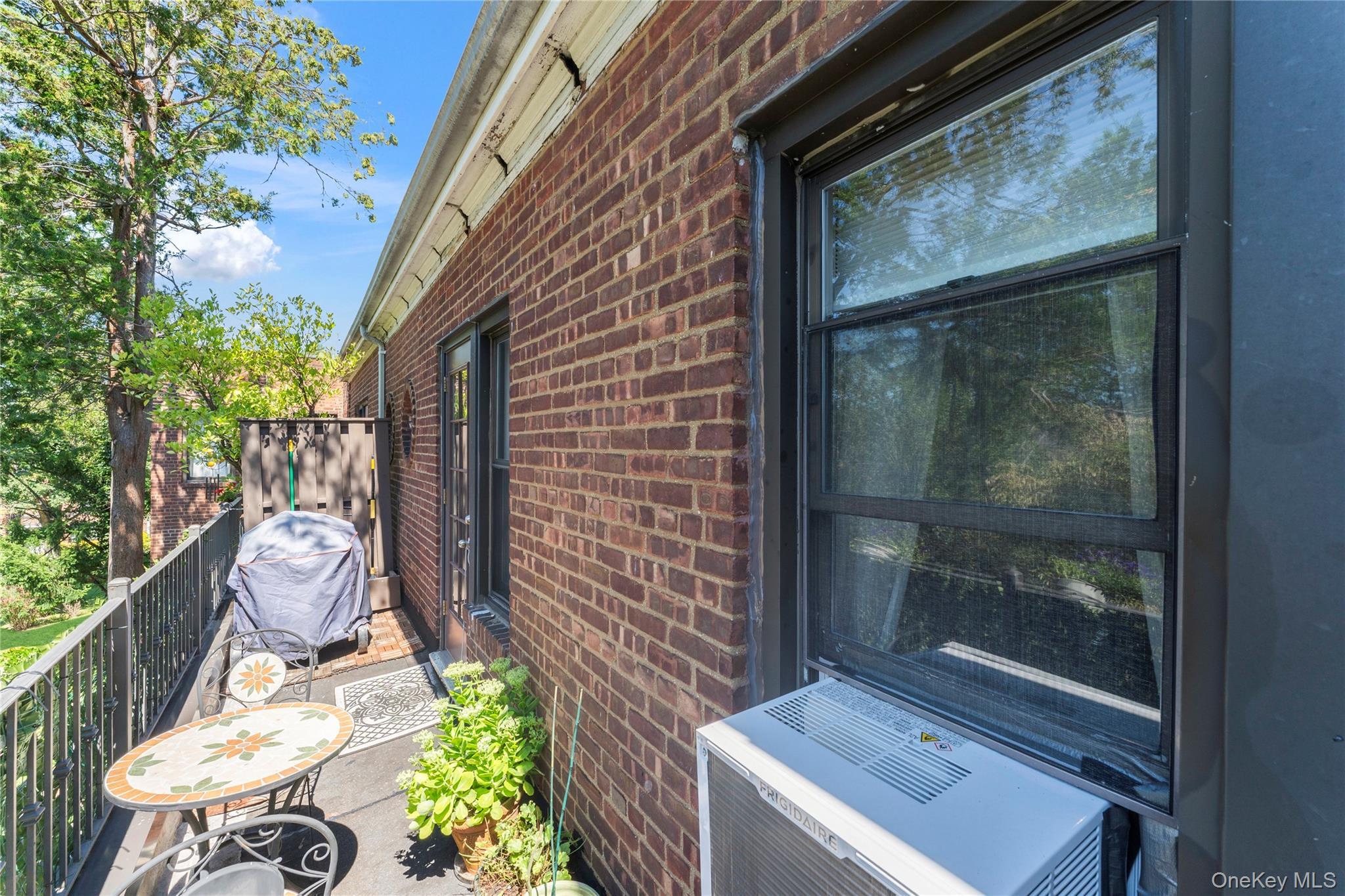 Coop Parkway  Queens, NY 11363, MLS-975554-18