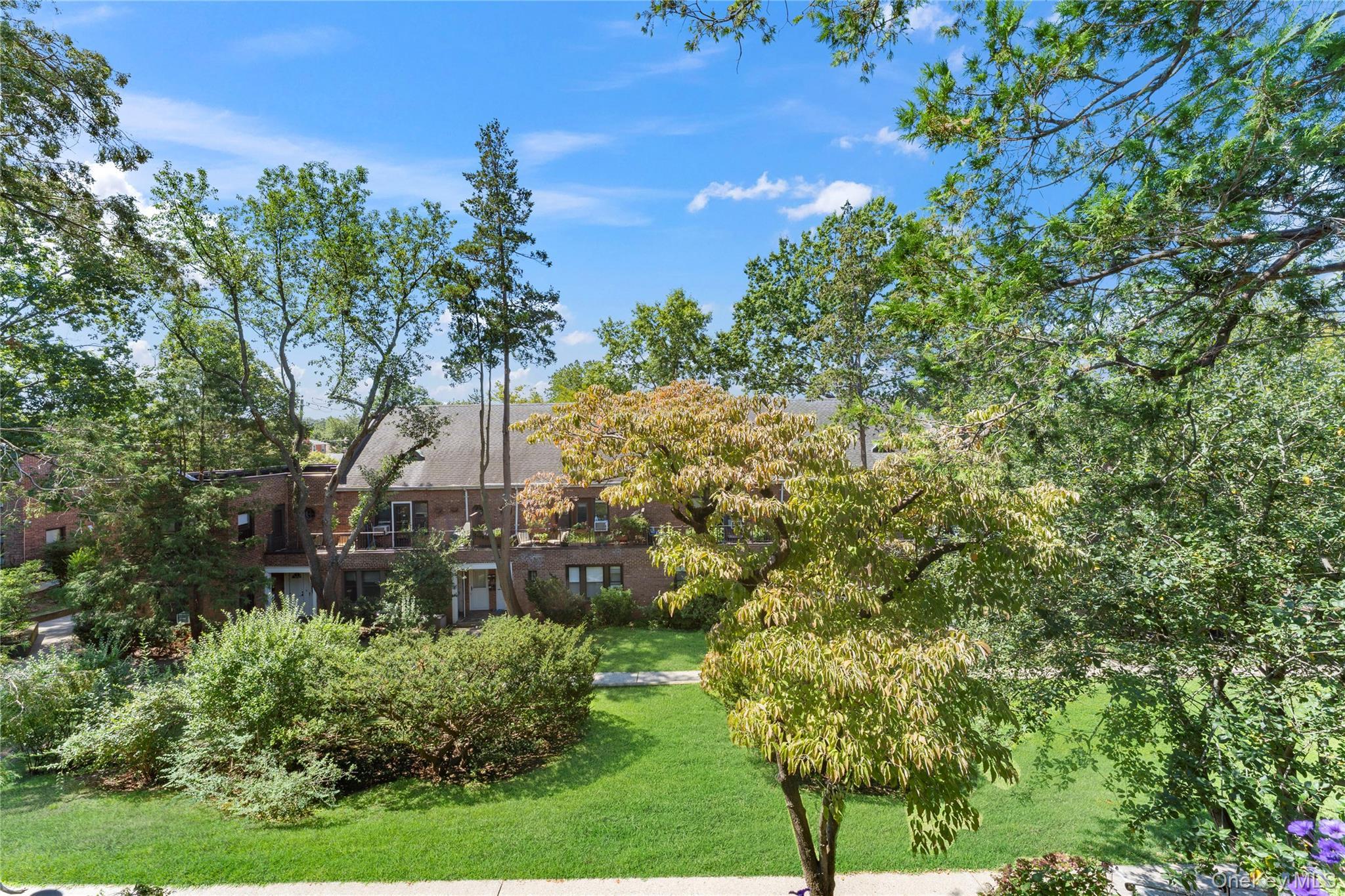 Coop Parkway  Queens, NY 11363, MLS-975554-20