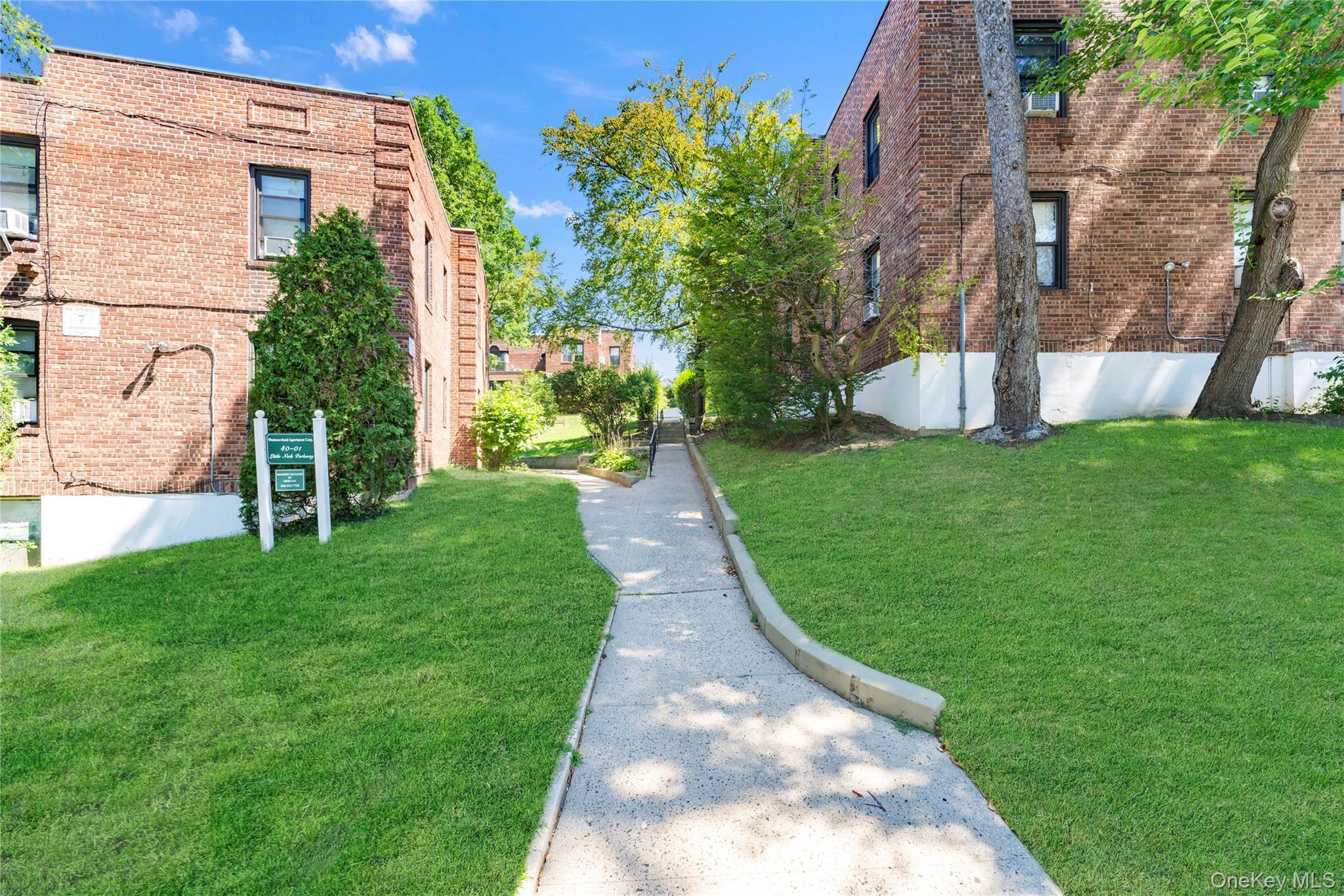 Coop Parkway  Queens, NY 11363, MLS-975554-23