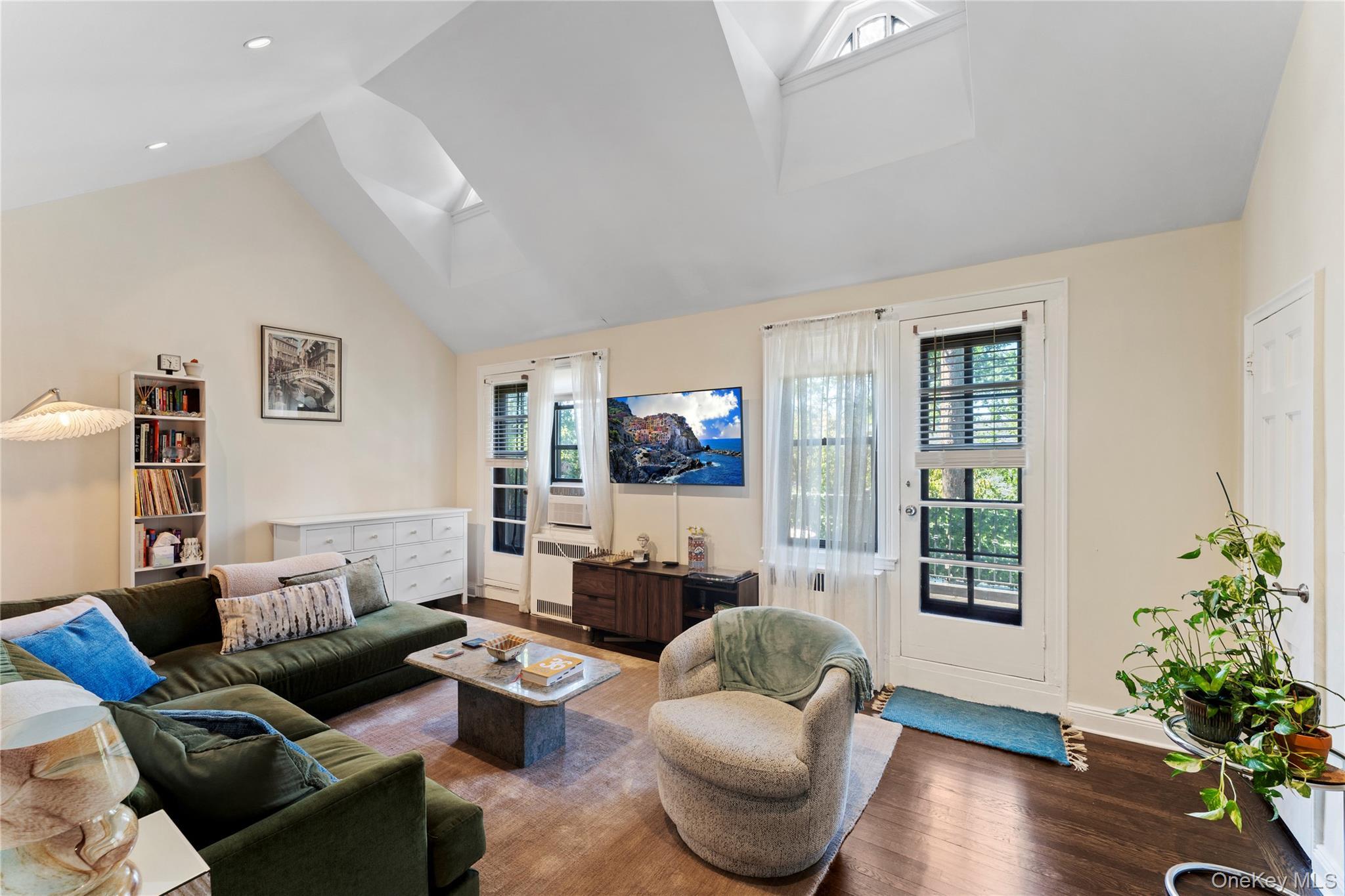 Coop Parkway  Queens, NY 11363, MLS-975554-5