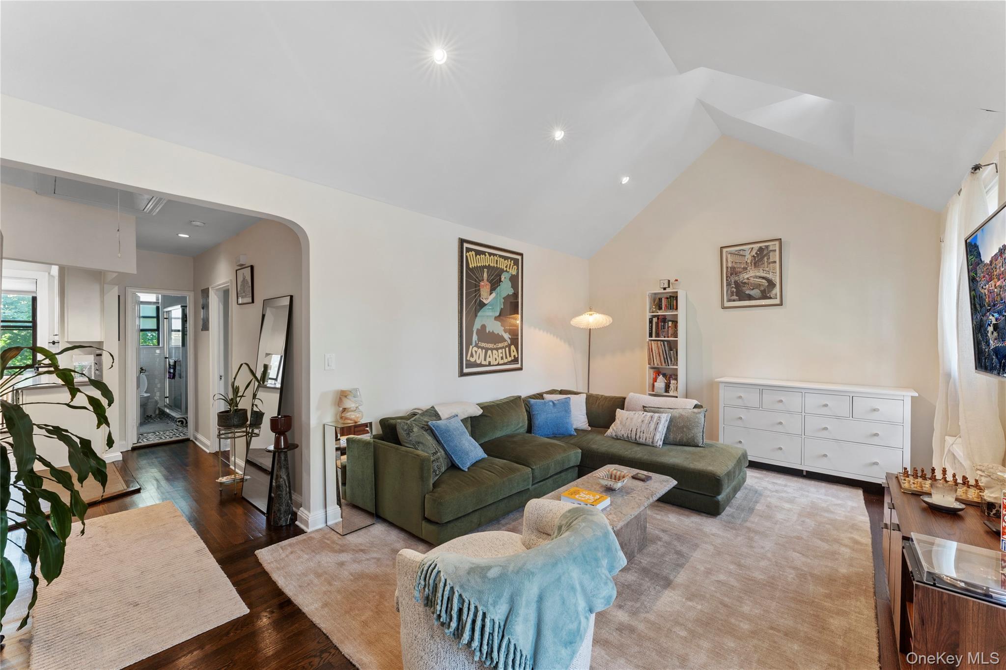 Coop Parkway  Queens, NY 11363, MLS-975554-6