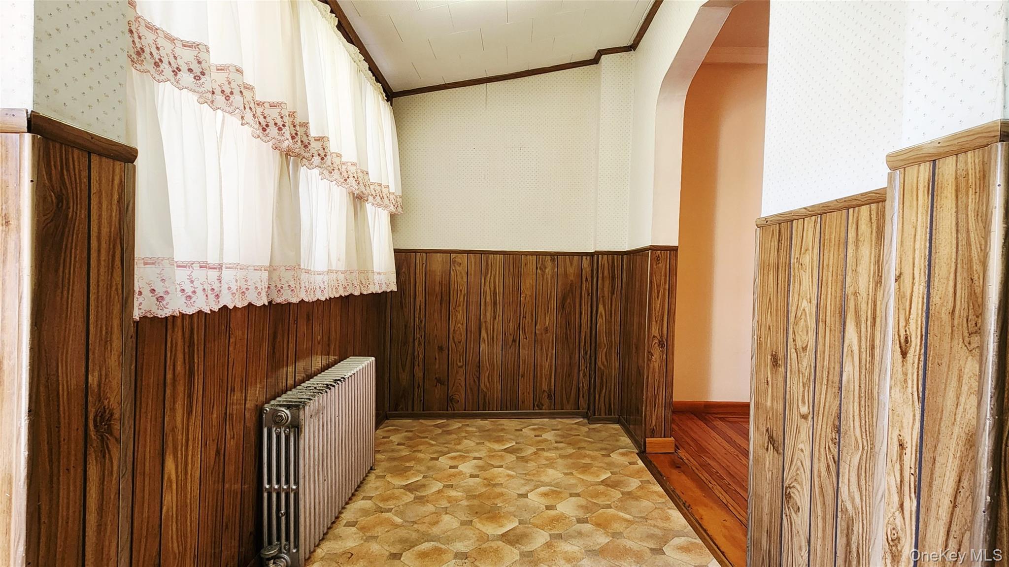 Single Family Flushing  Queens, NY 11378, MLS-975569-7