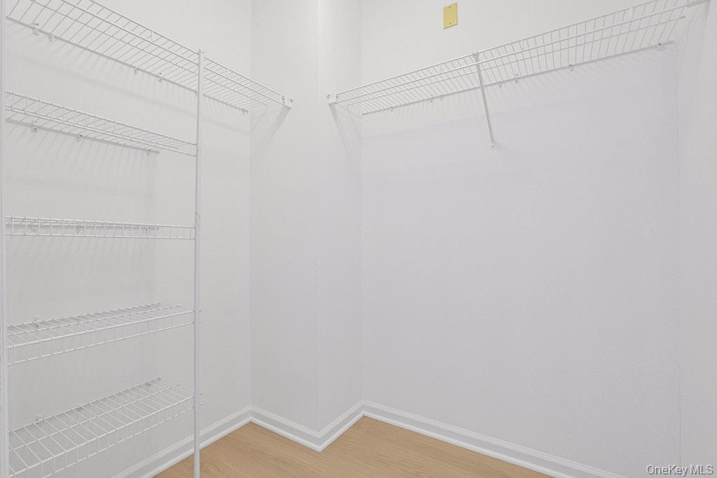 Condo Sutton  Westchester County, NY 10549, MLS-975571-13