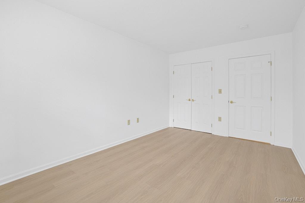 Condo Sutton  Westchester County, NY 10549, MLS-975571-15